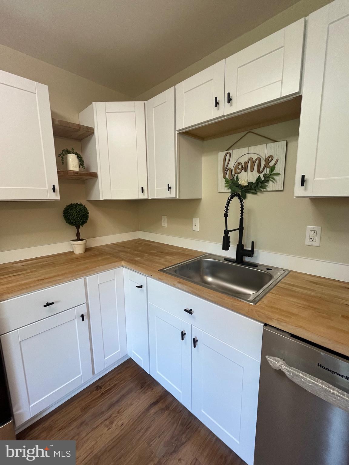 BRUNSWICK - Residential