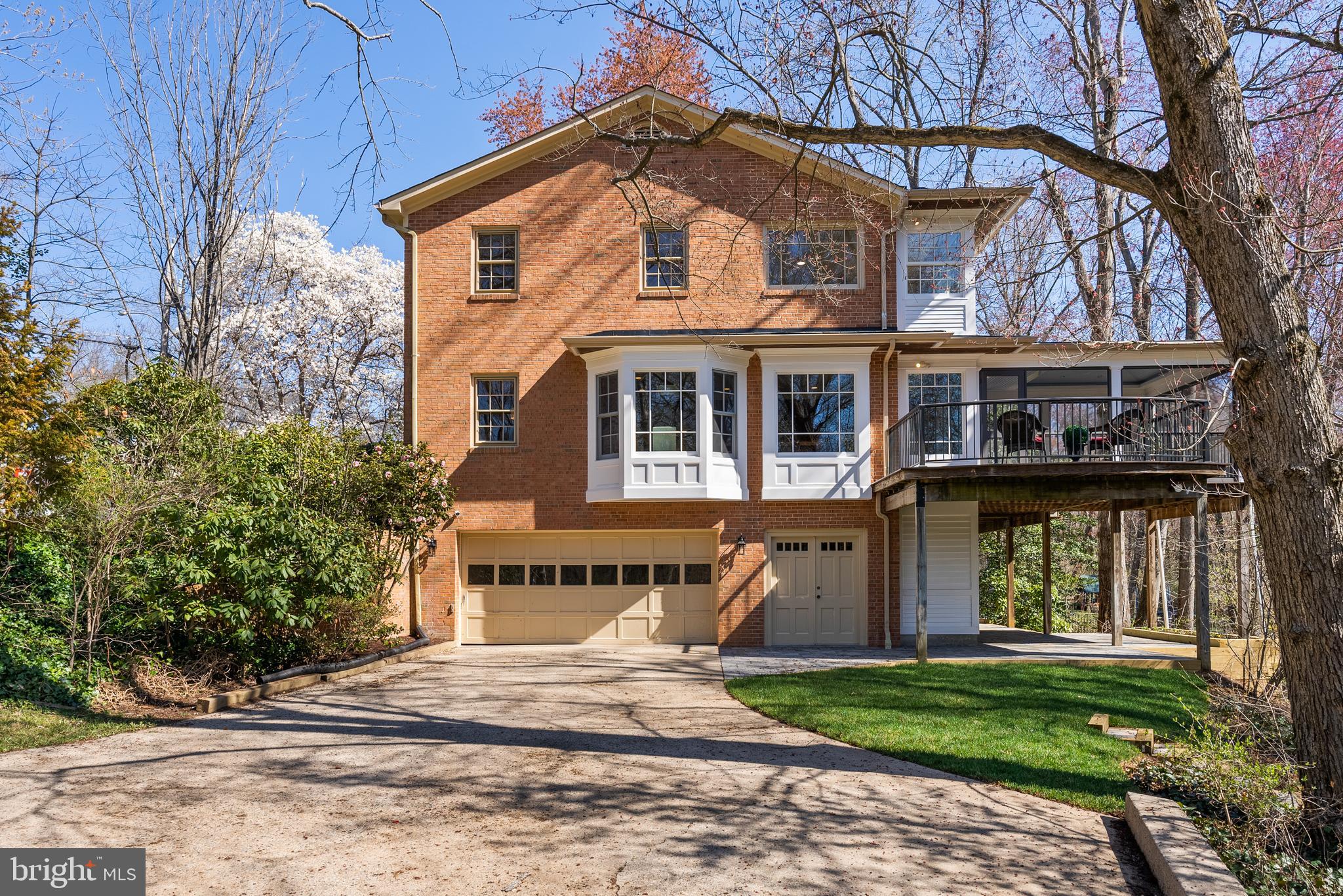 HOLLINDALE - Residential