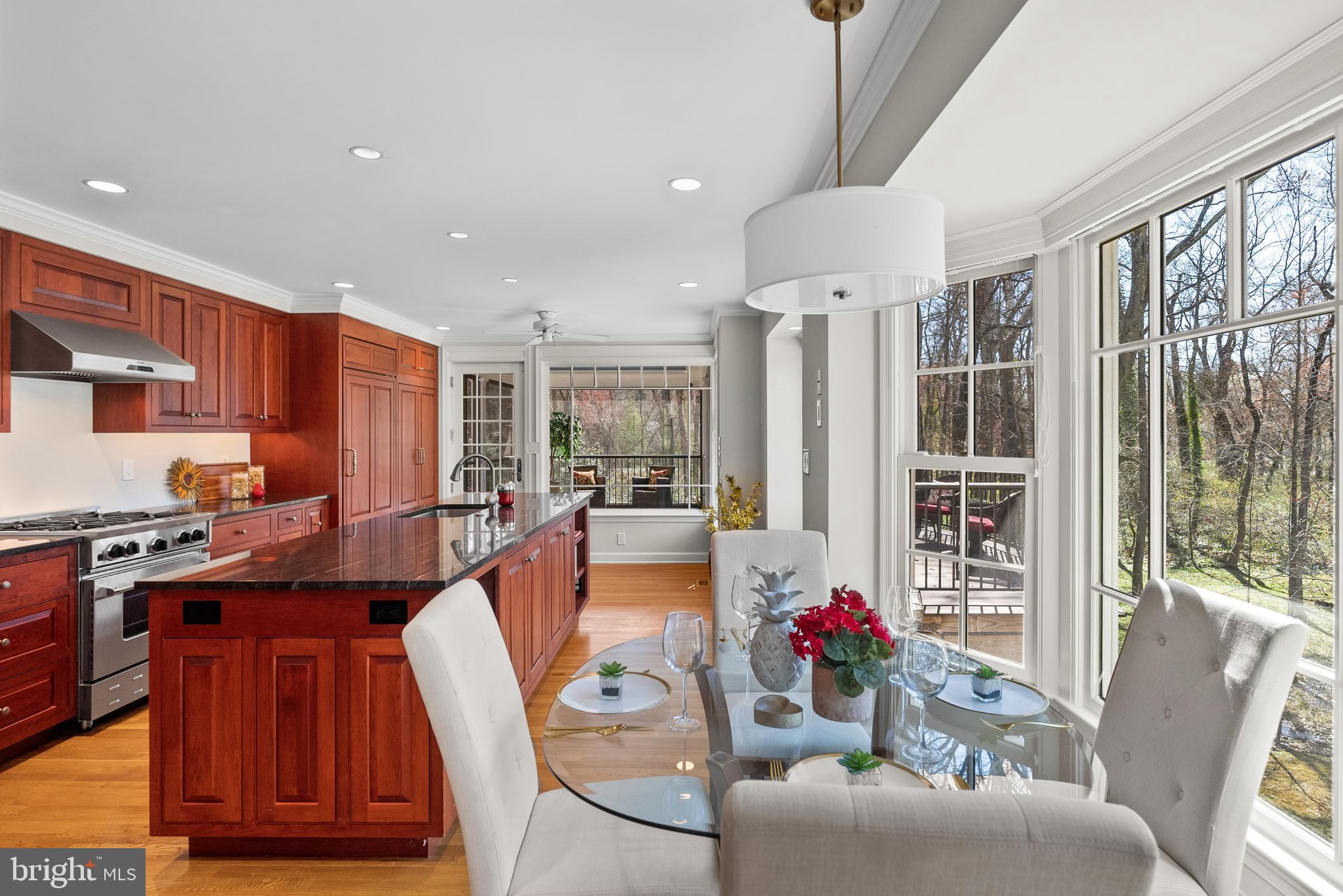 HOLLINDALE - Residential