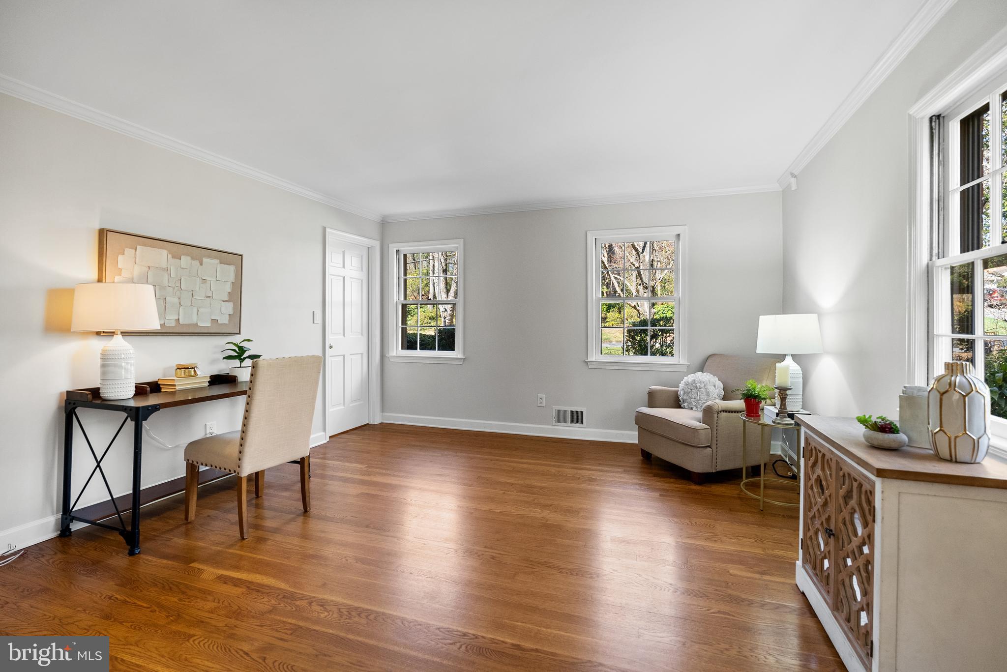 HOLLINDALE - Residential