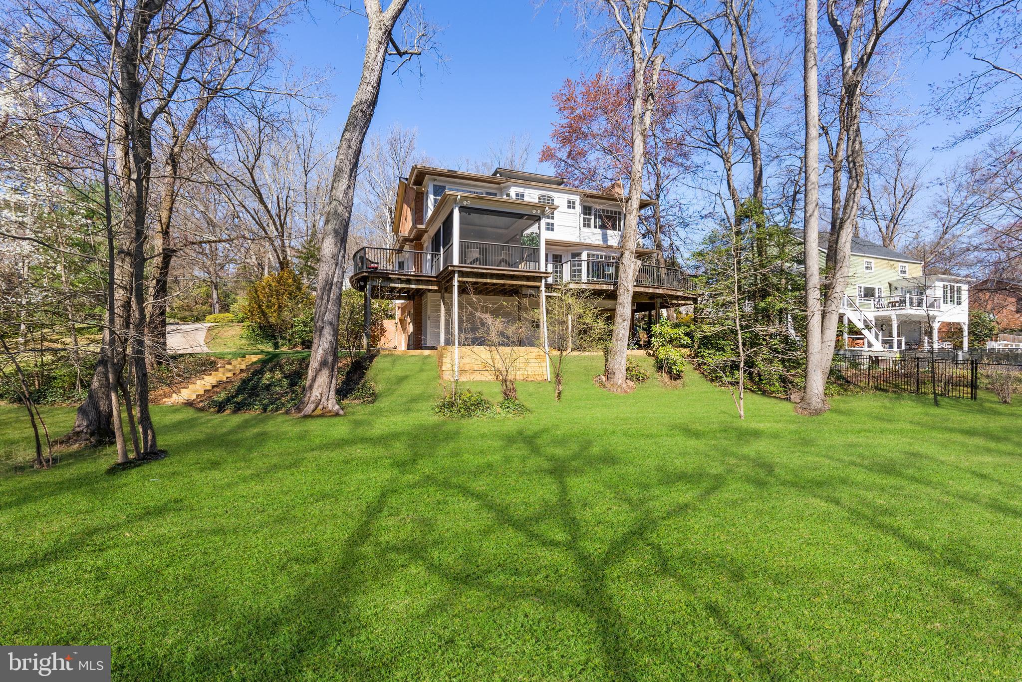 HOLLINDALE - Residential