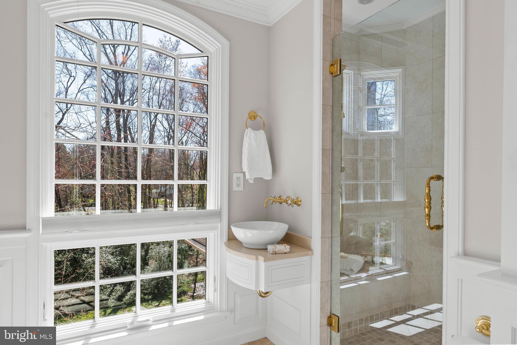 HOLLINDALE - Residential