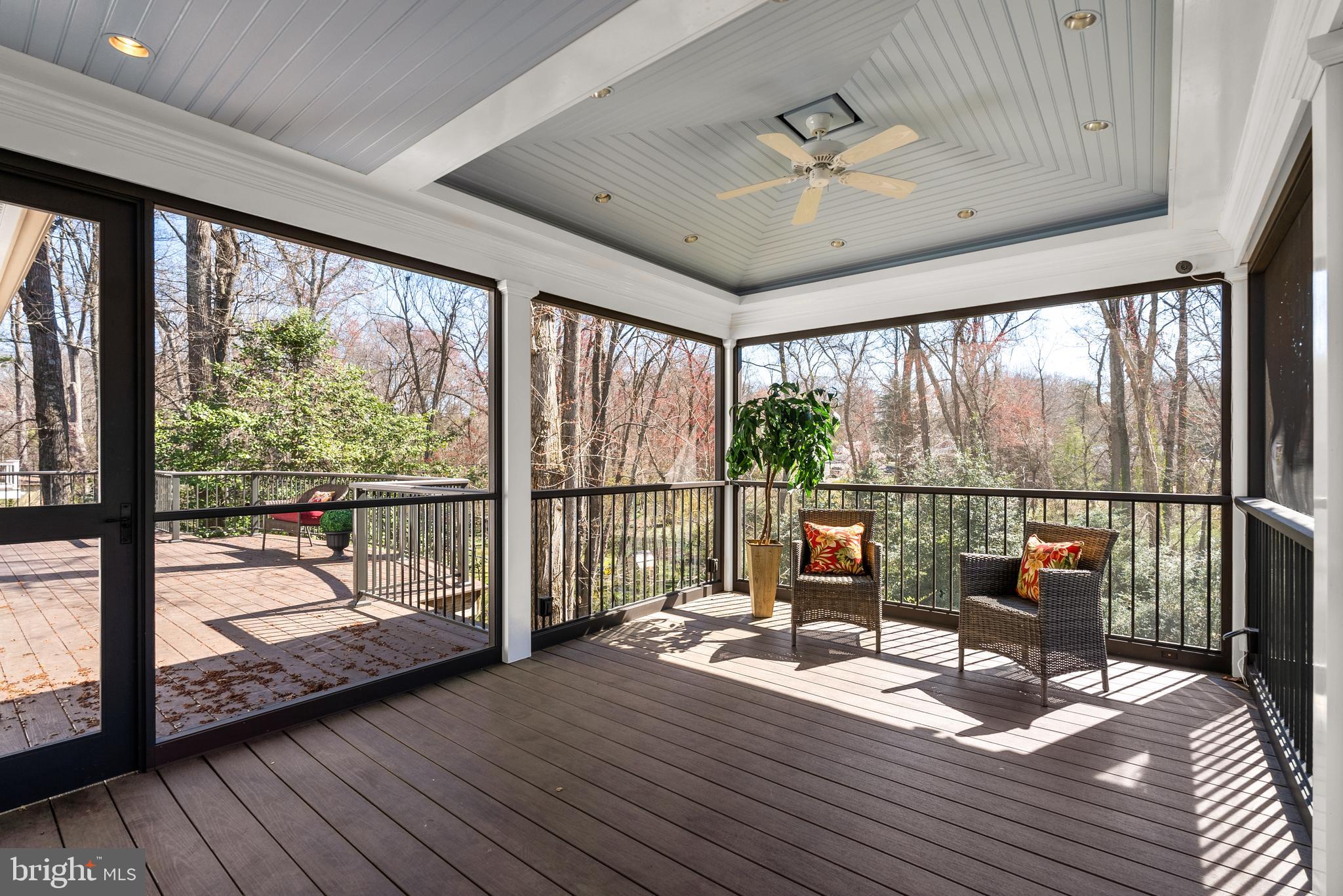 HOLLINDALE - Residential