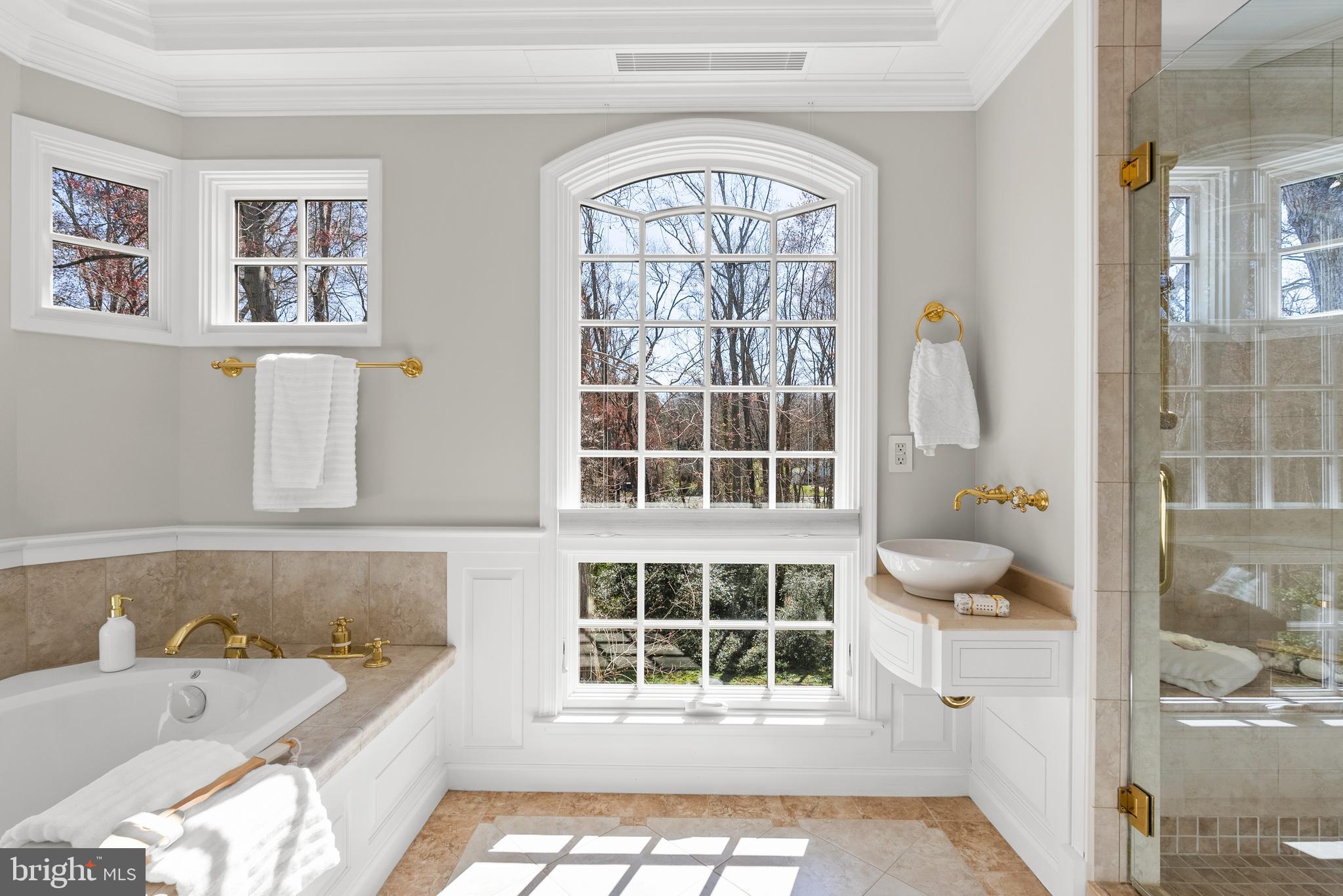 HOLLINDALE - Residential