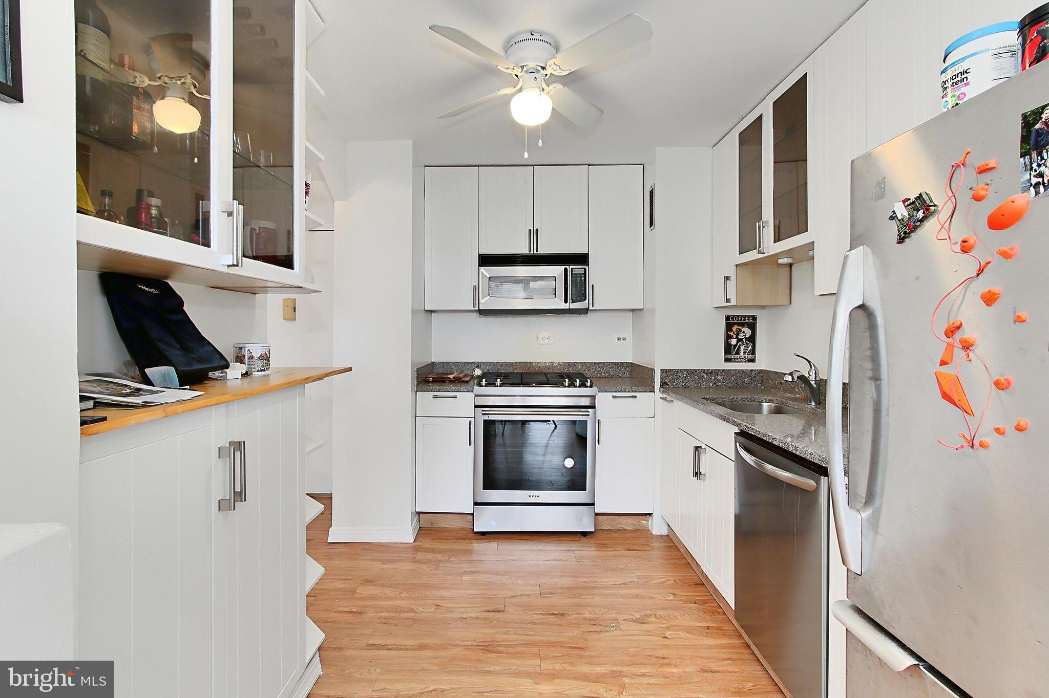 CIRCLE CONDOMINIUMS - Residential