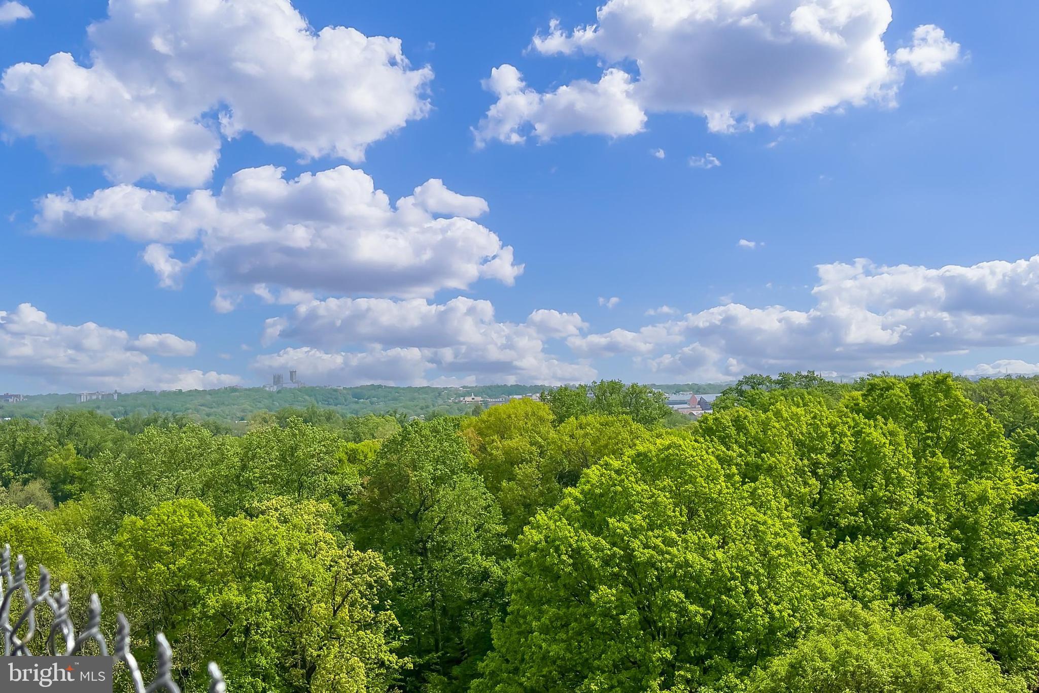 CIRCLE CONDOMINIUMS - Residential