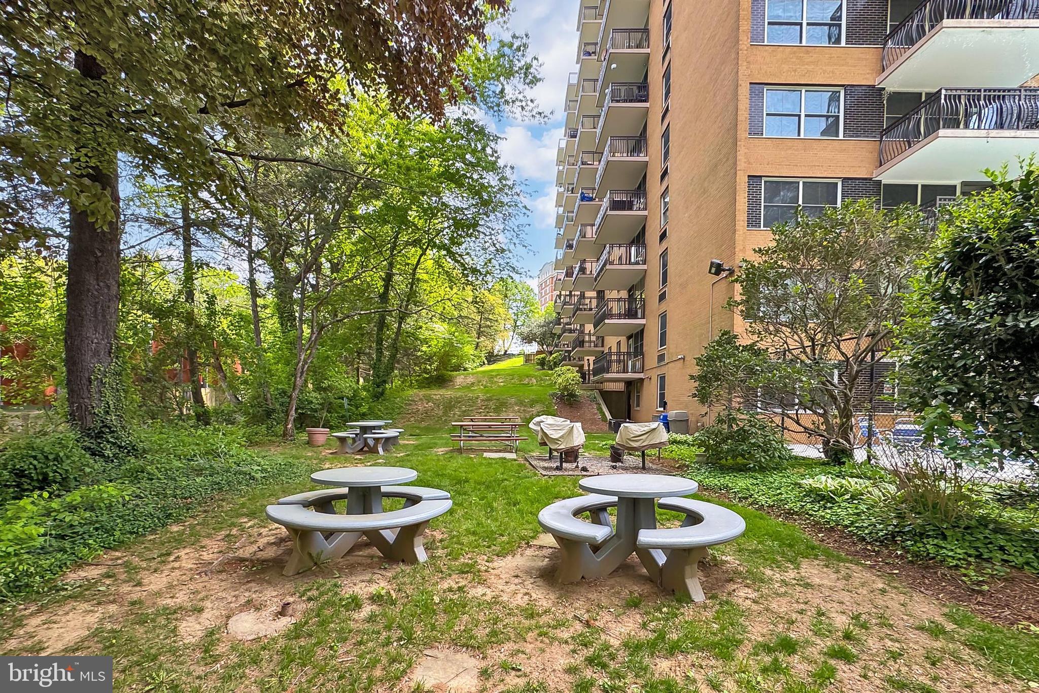 CIRCLE CONDOMINIUMS - Residential