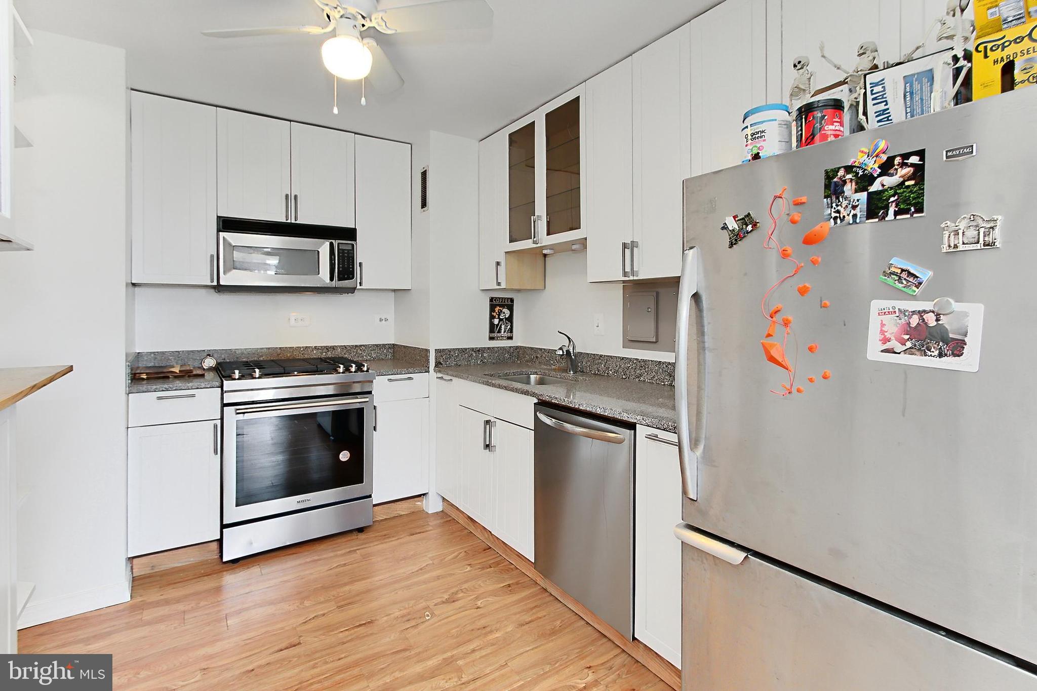 CIRCLE CONDOMINIUMS - Residential