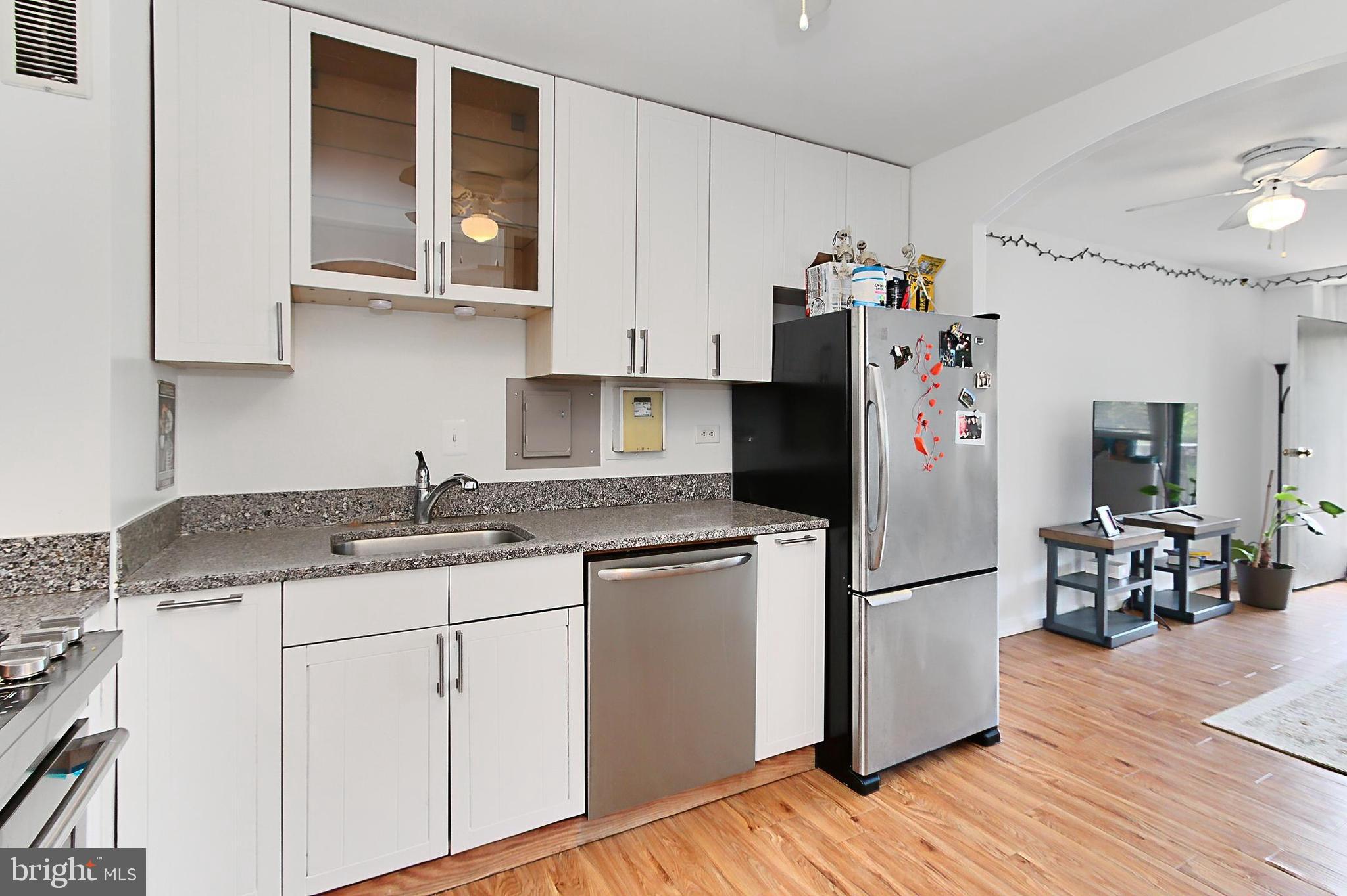 CIRCLE CONDOMINIUMS - Residential