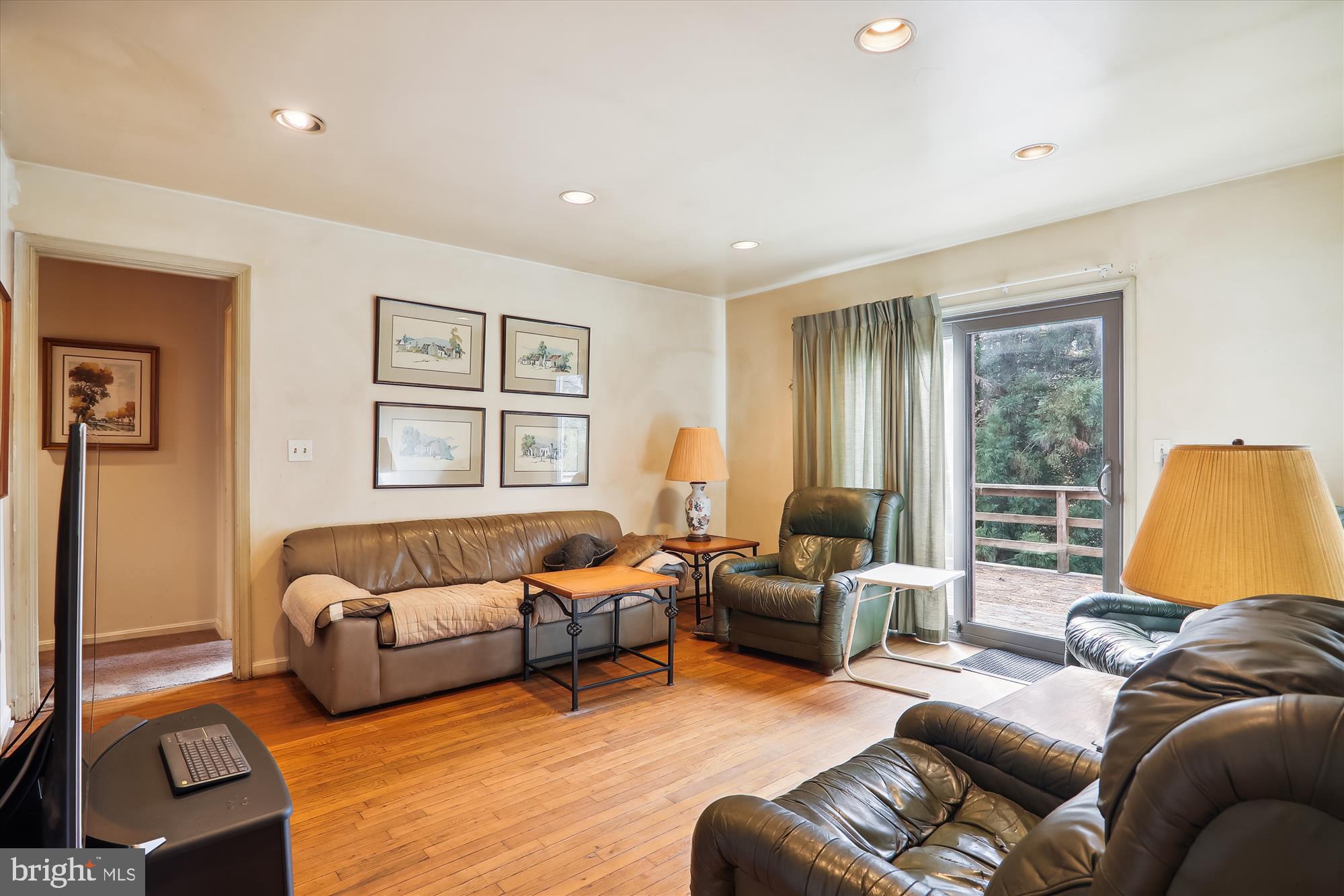 LOCUST GROVE - Residential