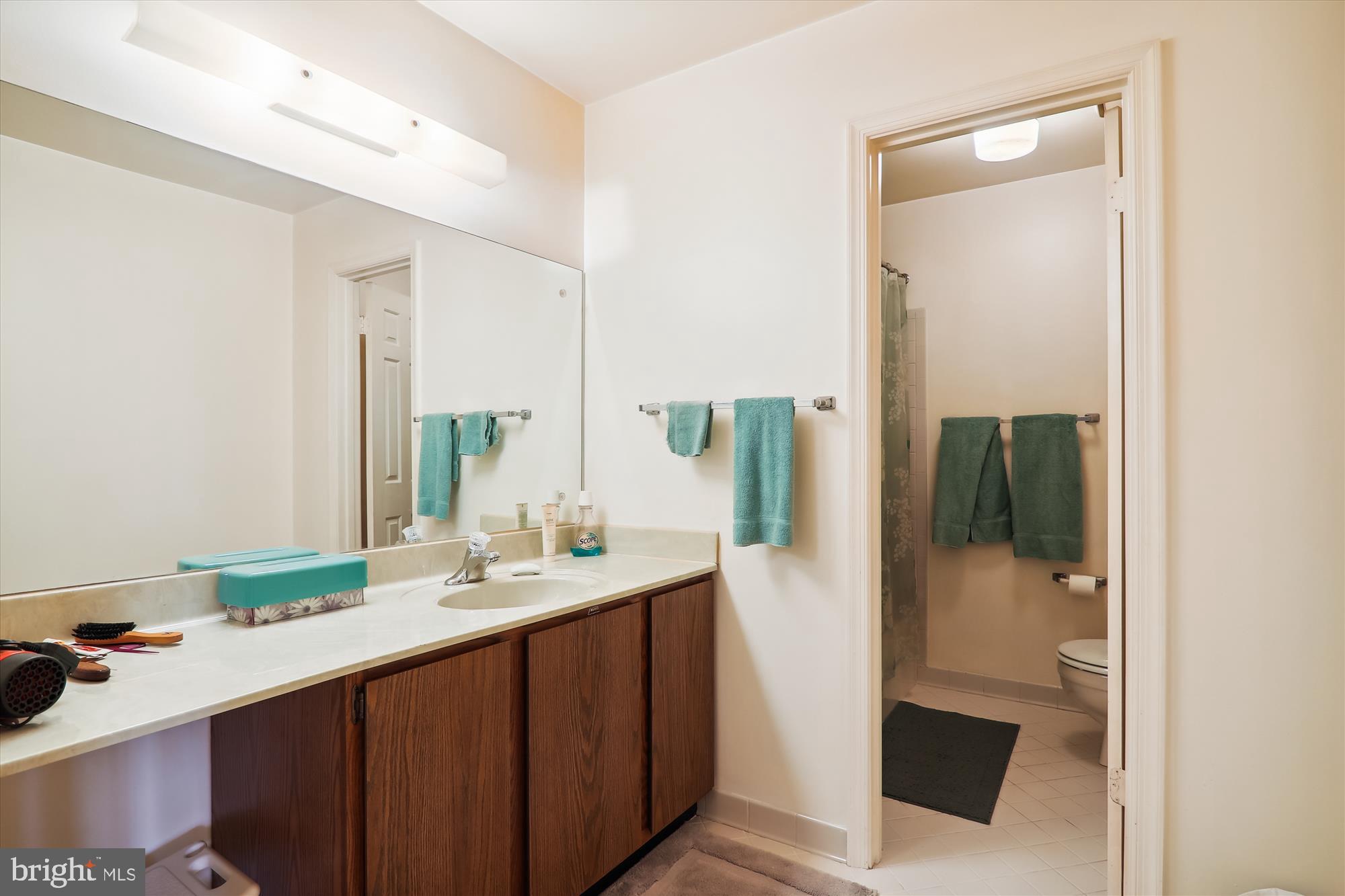 LOCUST GROVE - Residential