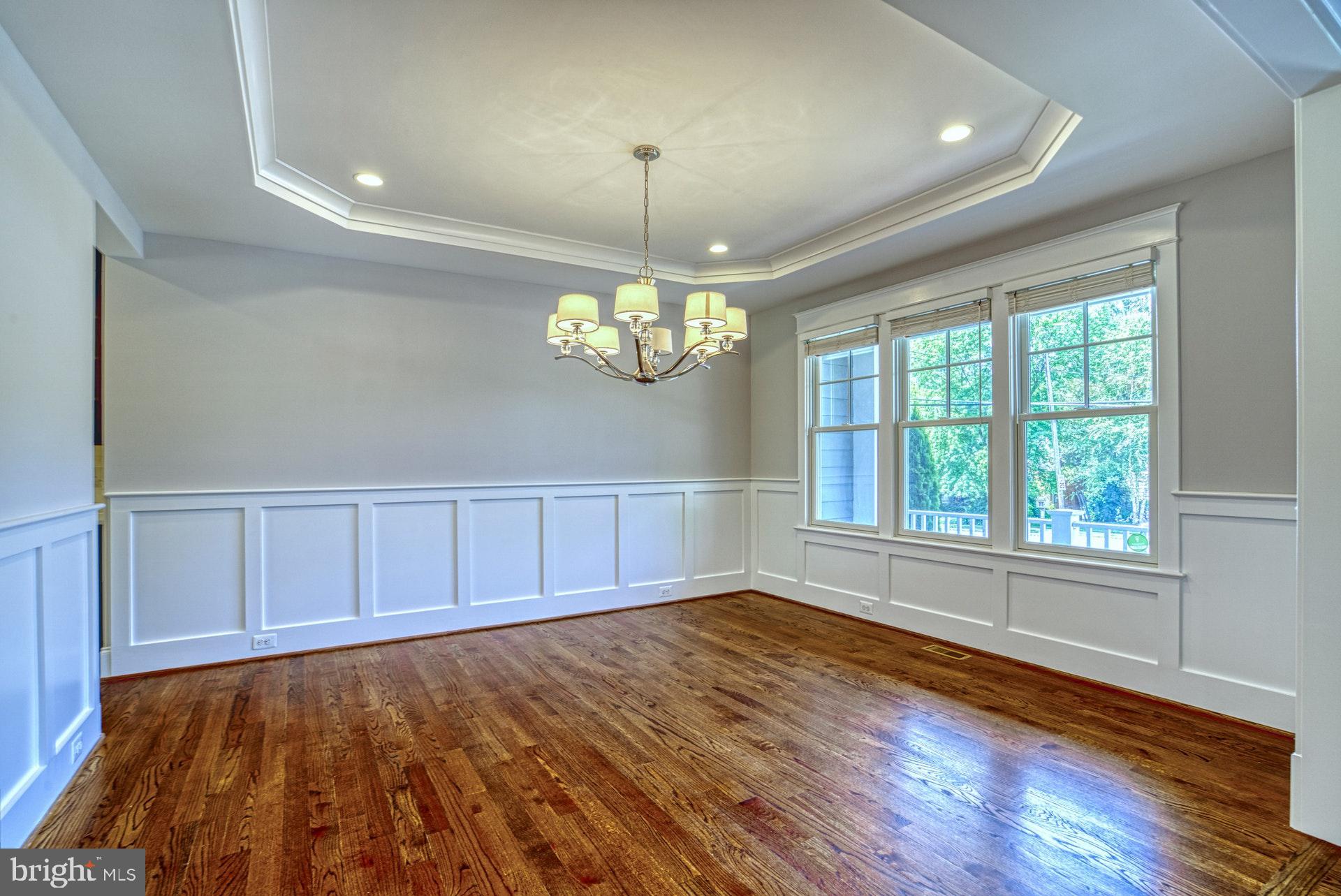 OAKWOOD - Residential