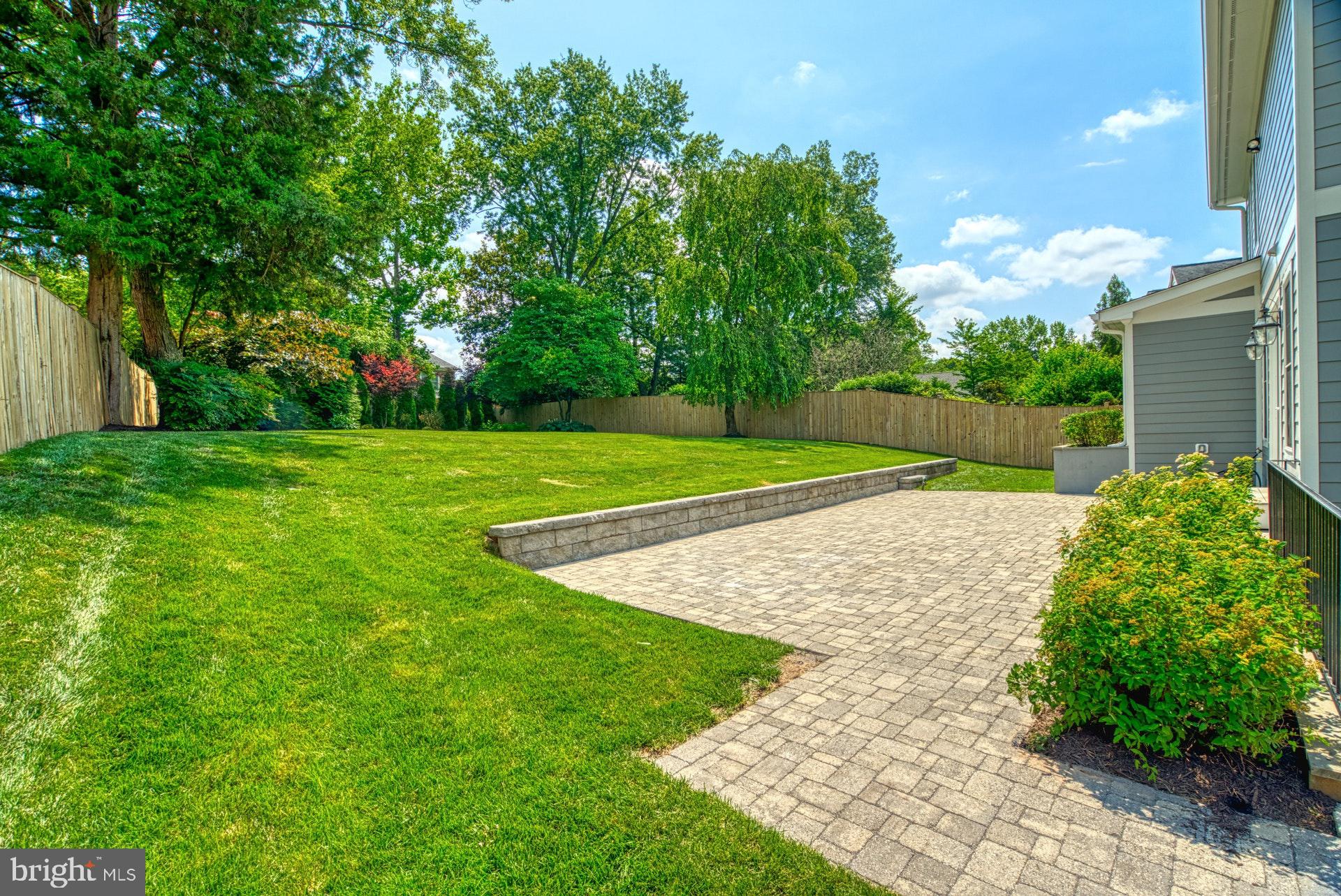 OAKWOOD - Residential