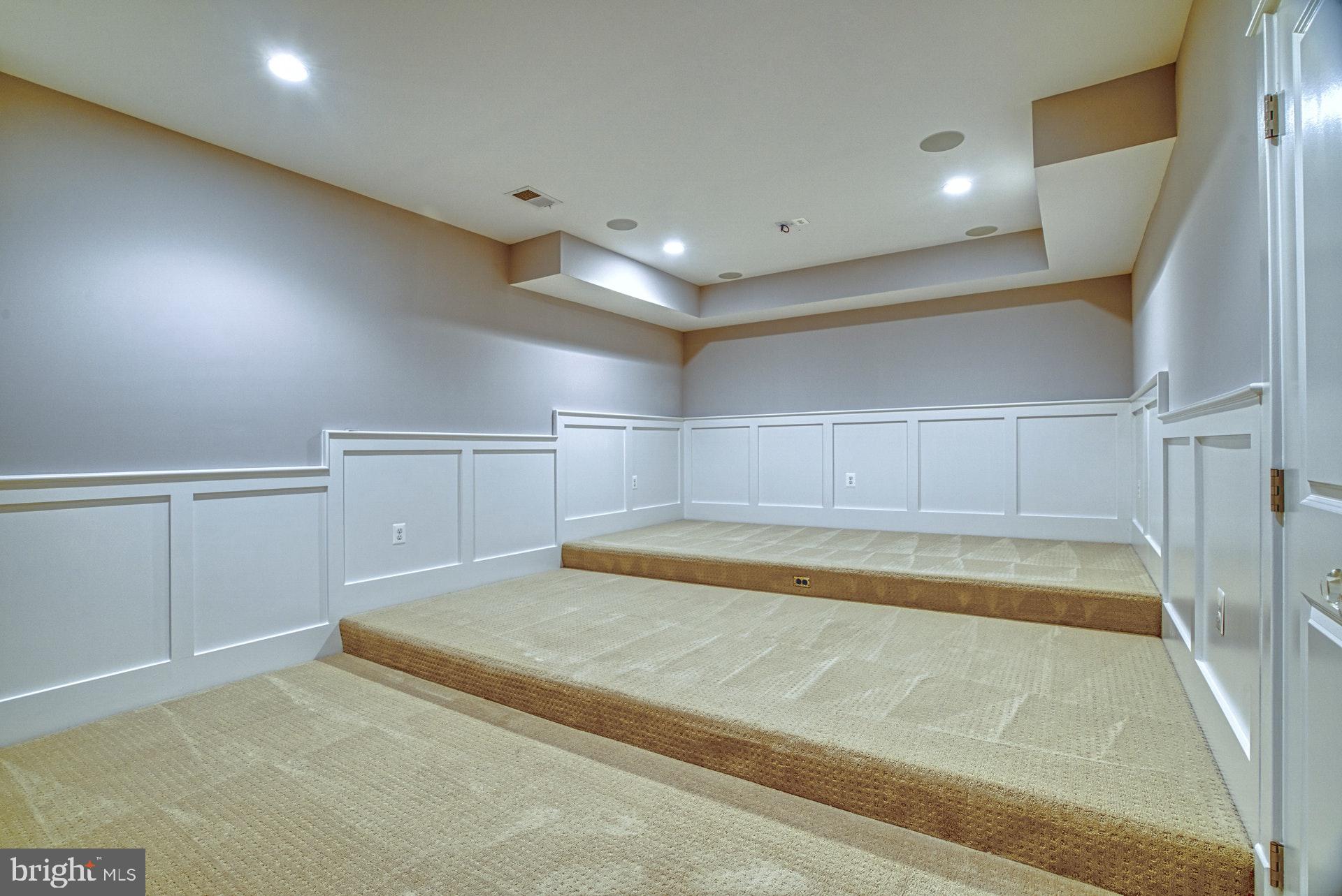 OAKWOOD - Residential