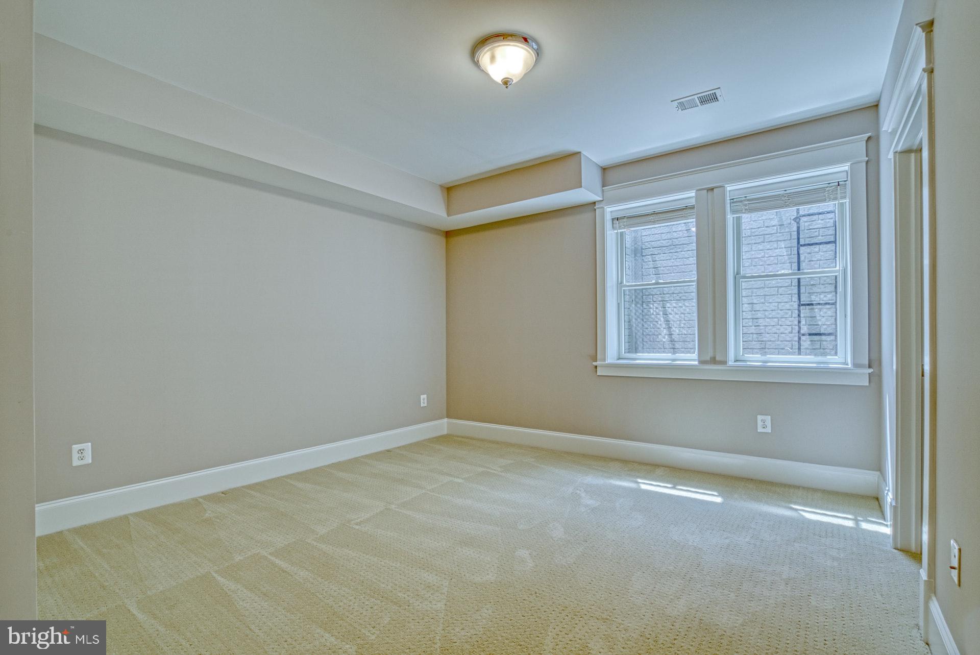 OAKWOOD - Residential