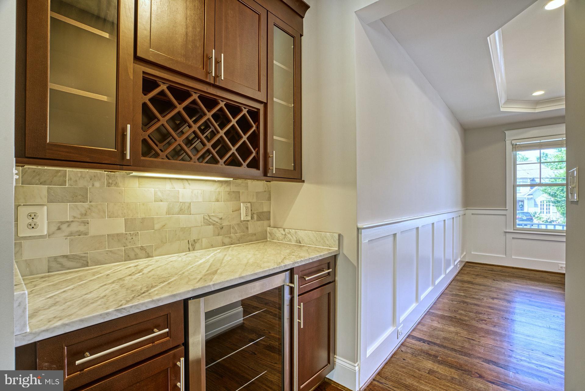 OAKWOOD - Residential