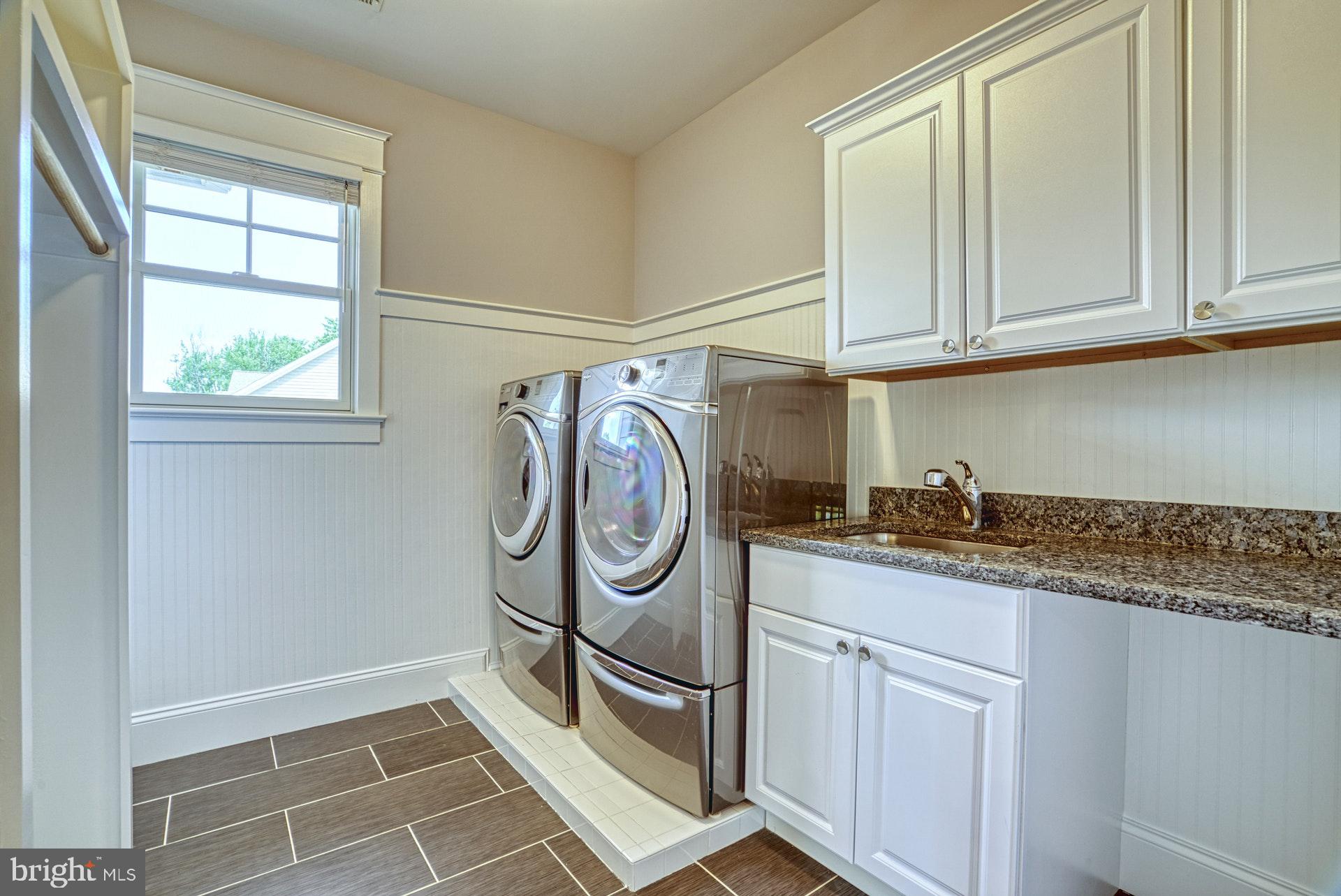 OAKWOOD - Residential