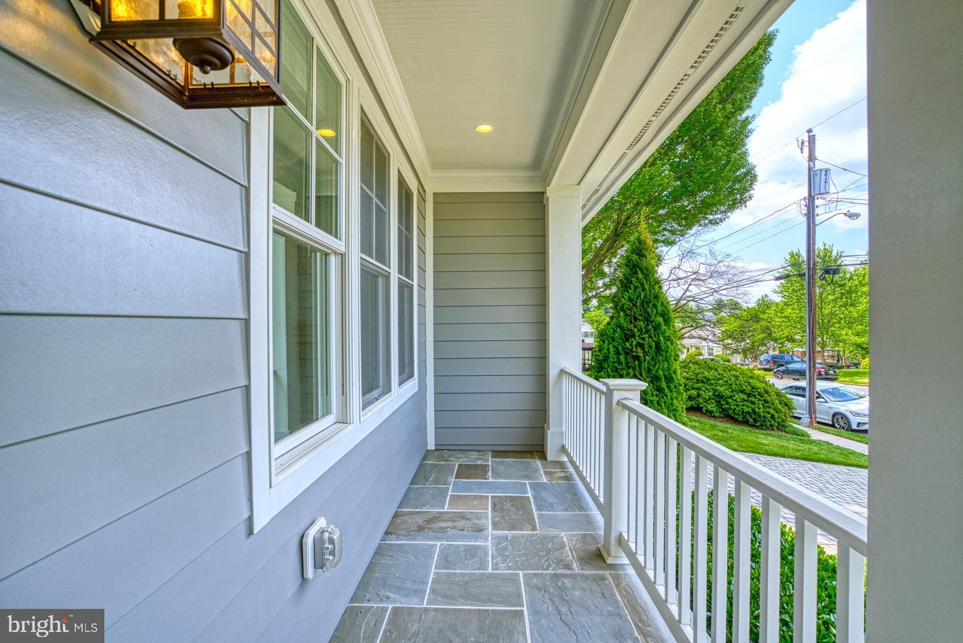 OAKWOOD - Residential