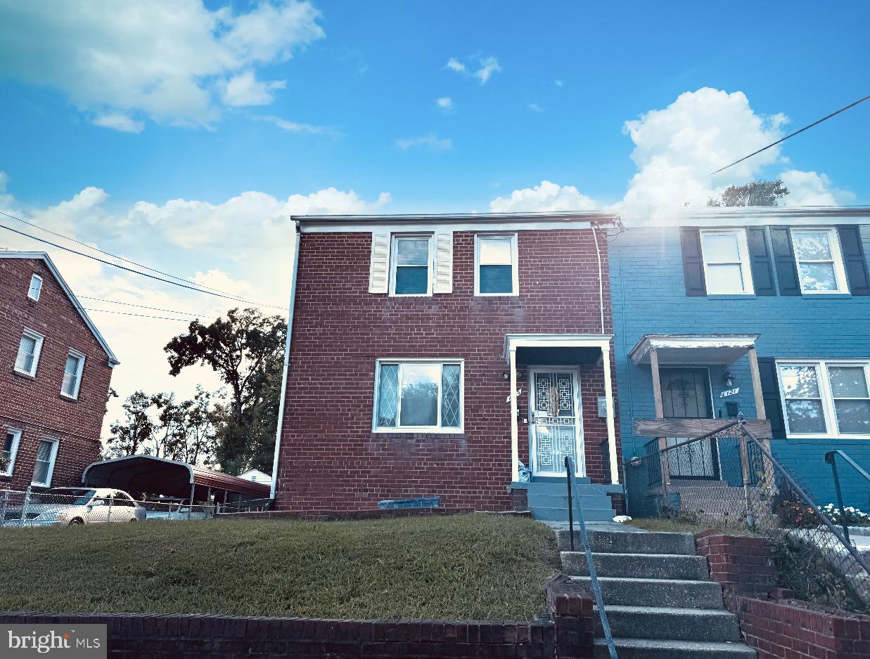 HILLCREST HEIGHTS - Residential Lease