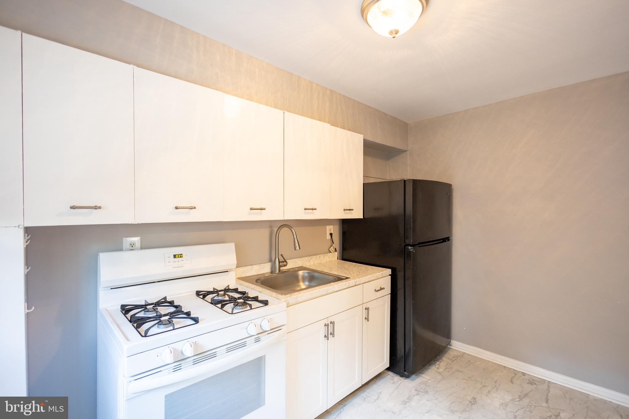 HILLCREST HEIGHTS - Residential Lease