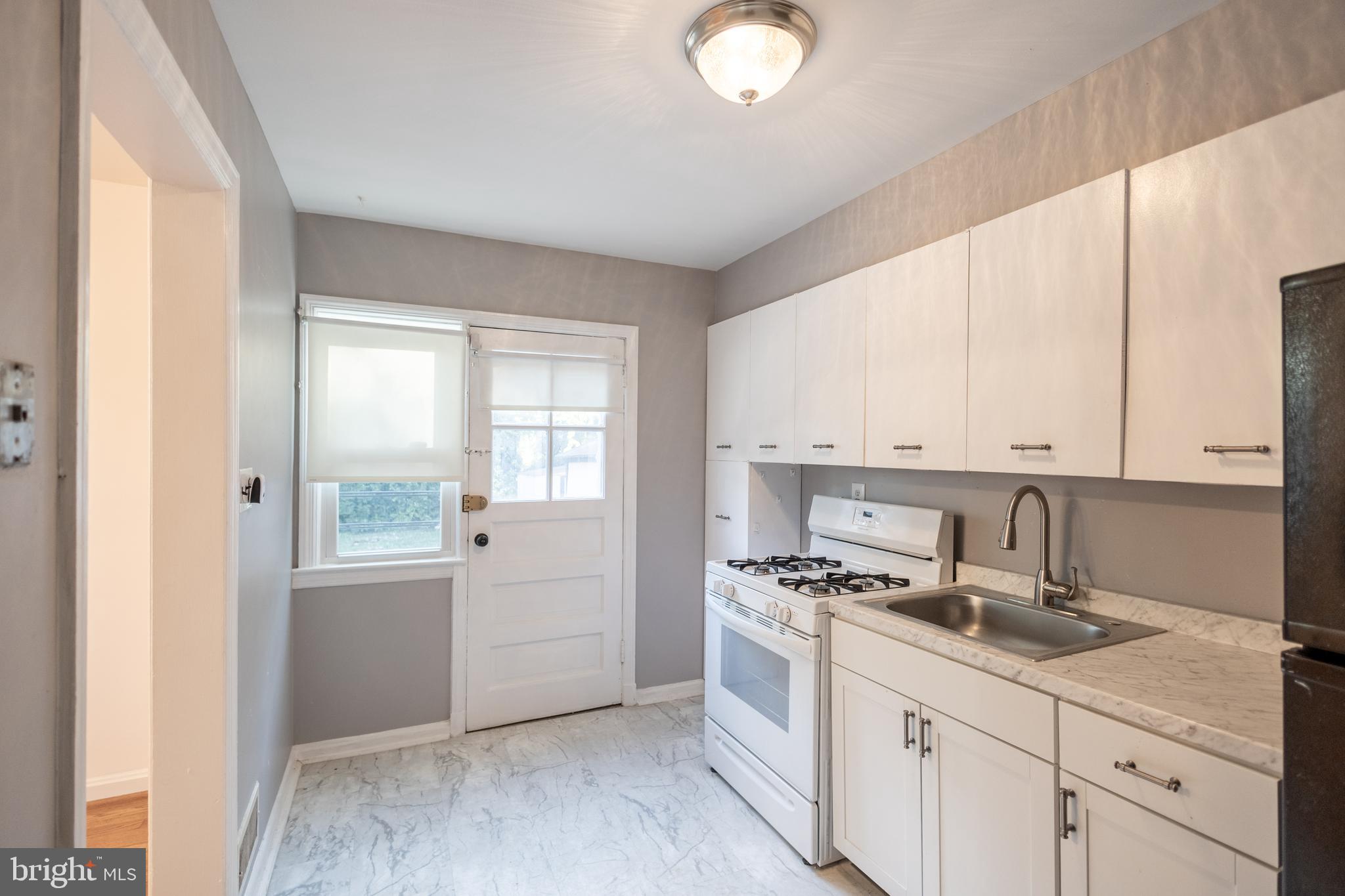 HILLCREST HEIGHTS - Residential Lease