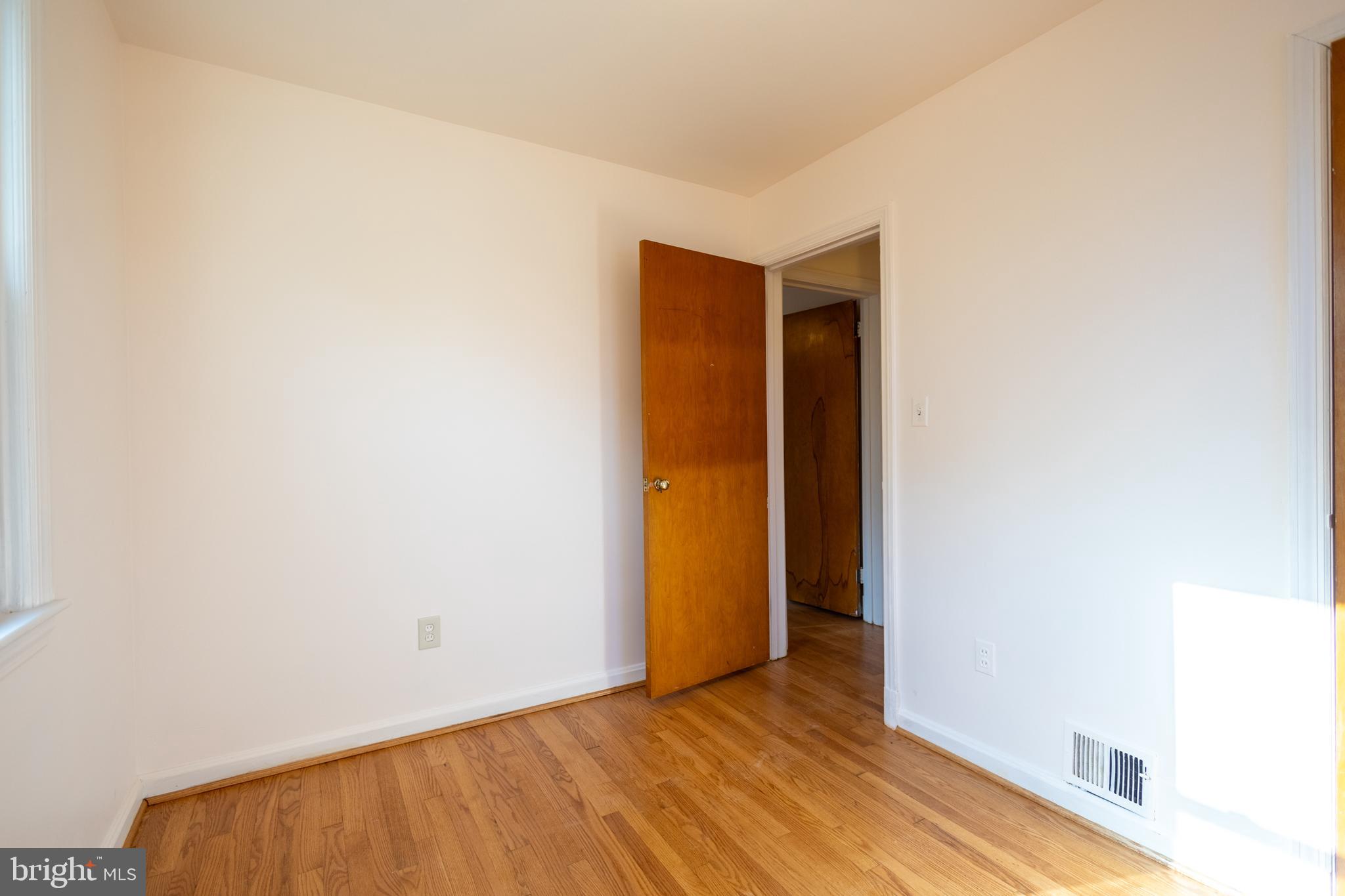 HILLCREST HEIGHTS - Residential Lease