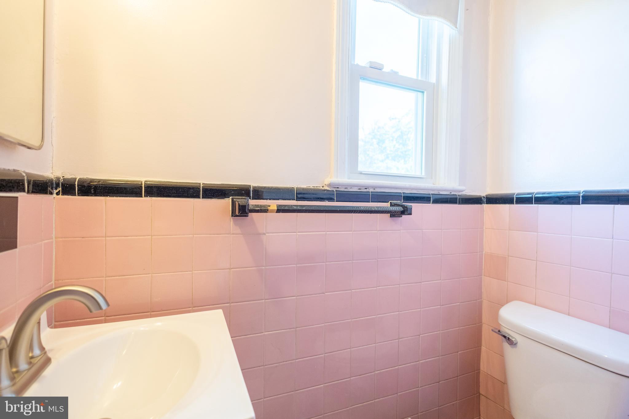 HILLCREST HEIGHTS - Residential Lease