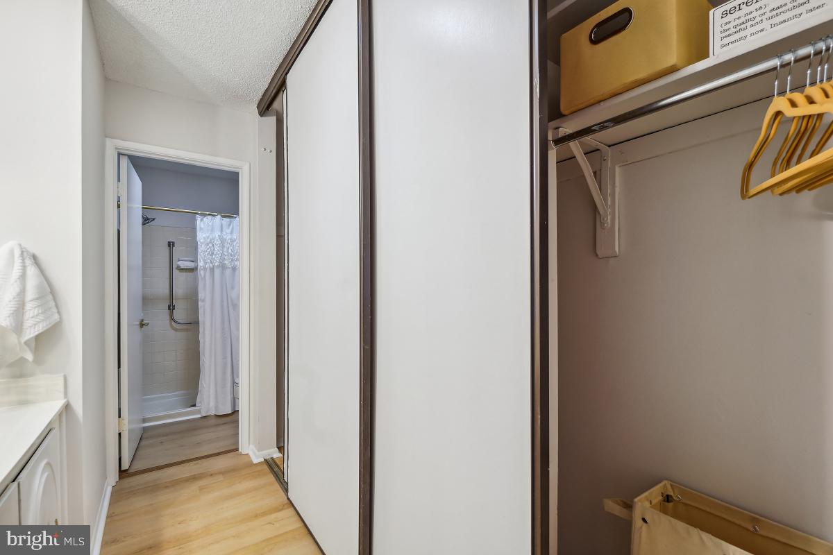 LEISURE WORLD - Residential