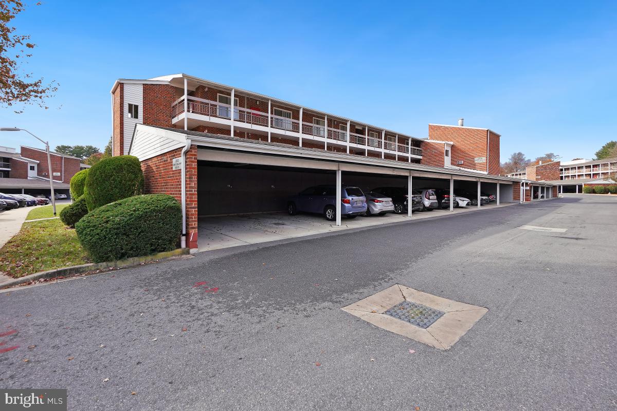 LEISURE WORLD - Residential