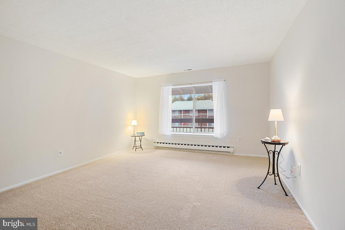 LEISURE WORLD - Residential