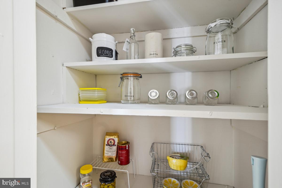 LEISURE WORLD - Residential