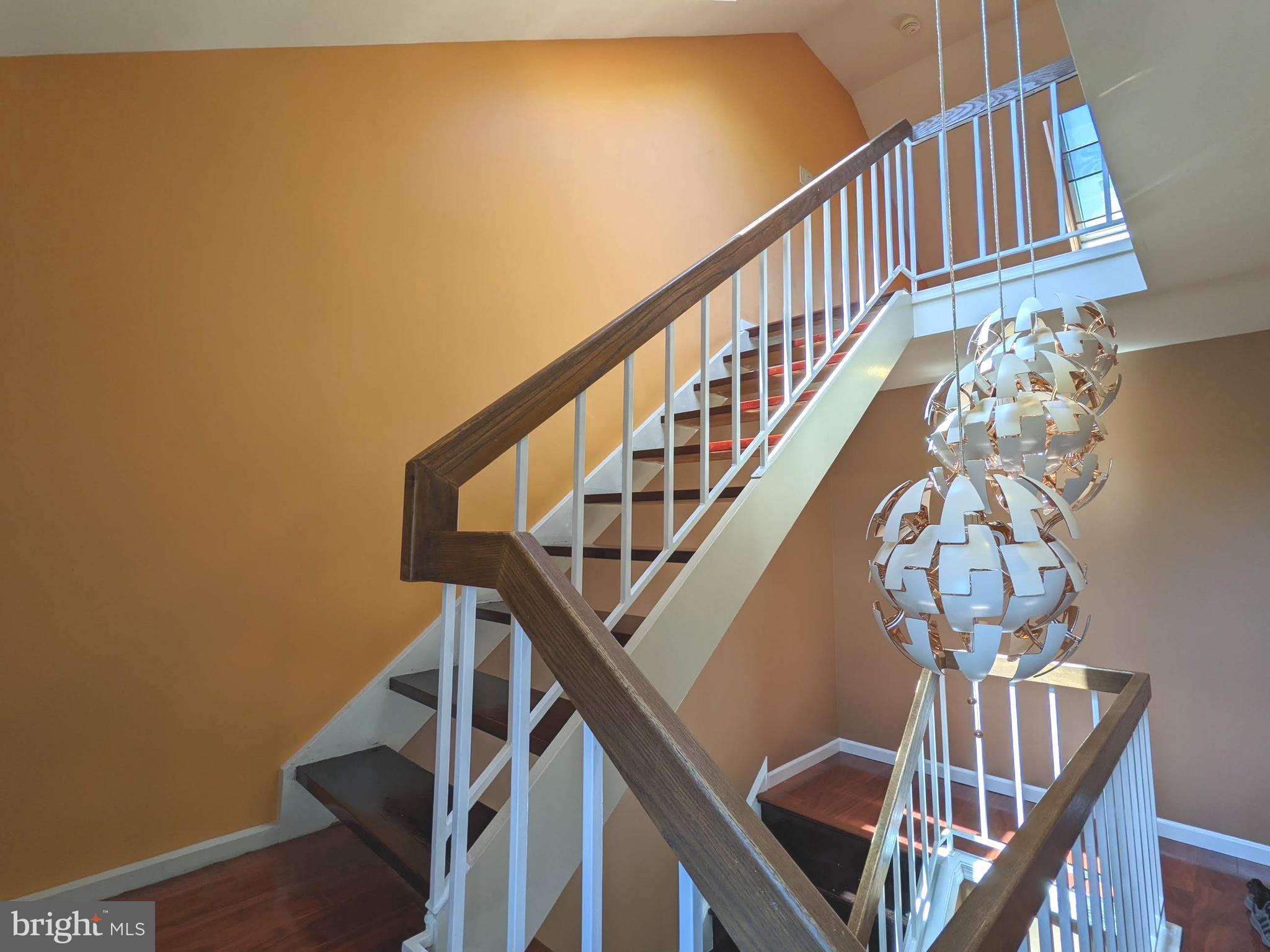 LINDENFIELD - Residential Lease