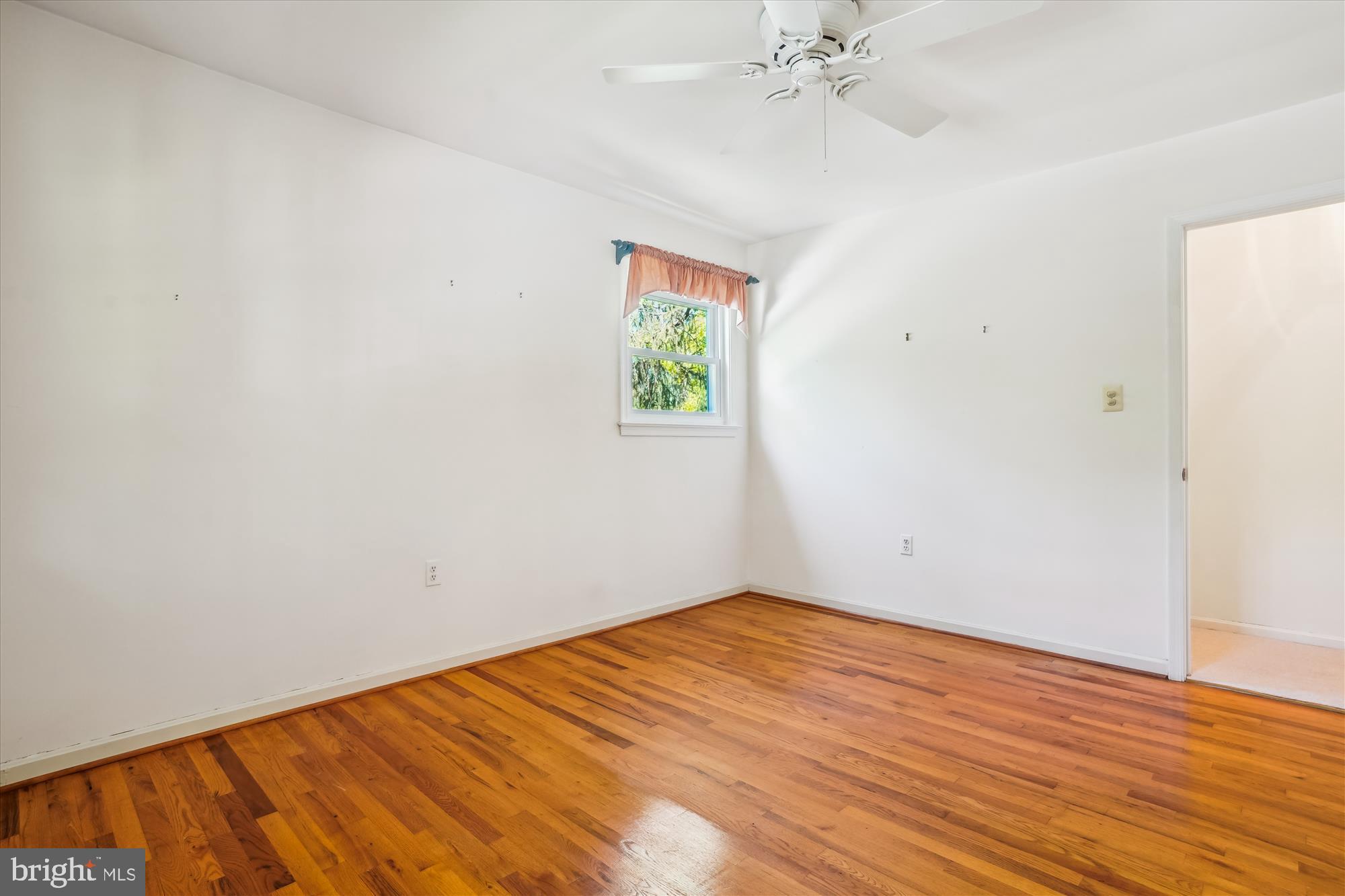 POINT OF WOODS - Residential