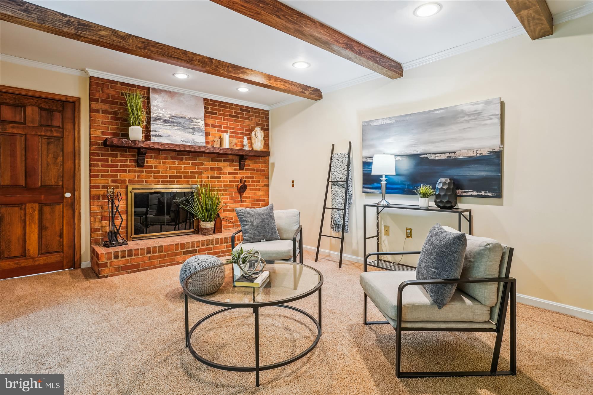 POINT OF WOODS - Residential