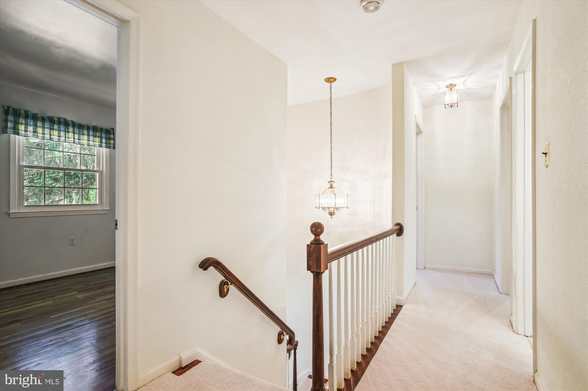 POINT OF WOODS - Residential