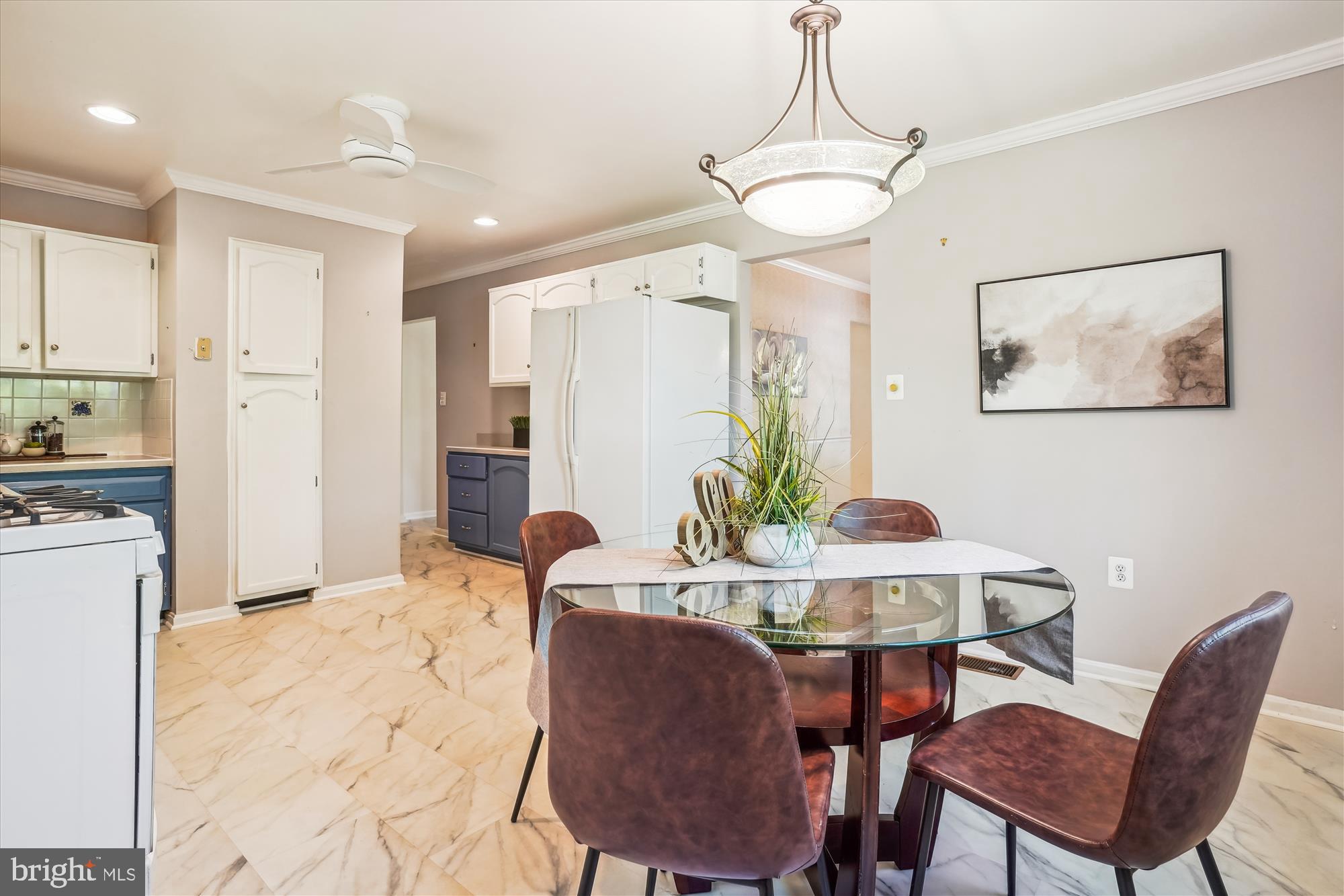 POINT OF WOODS - Residential