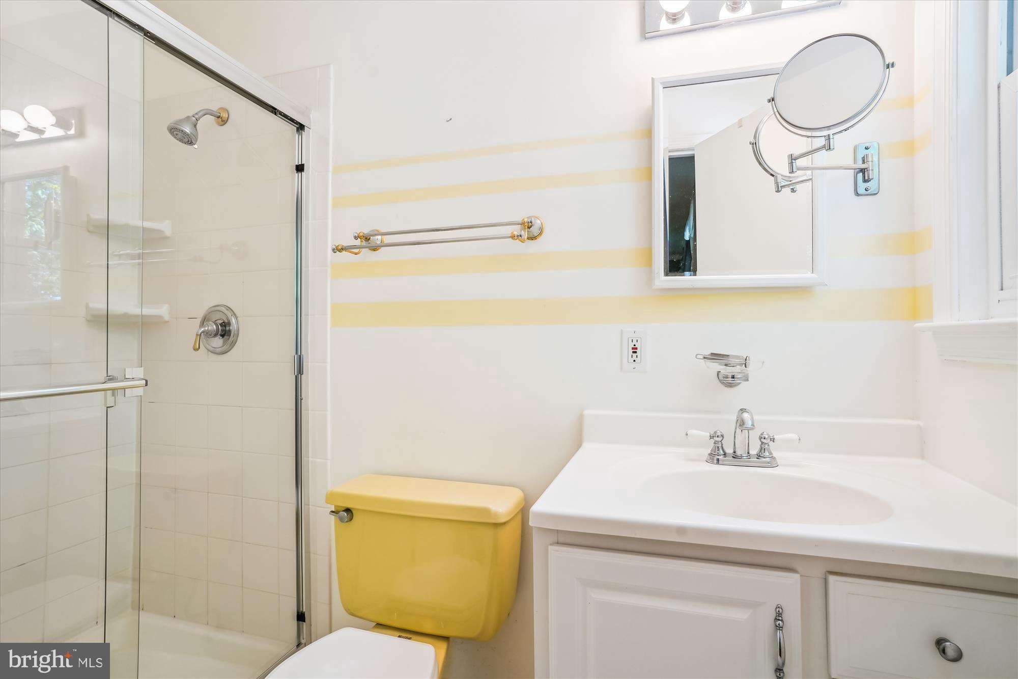 POINT OF WOODS - Residential