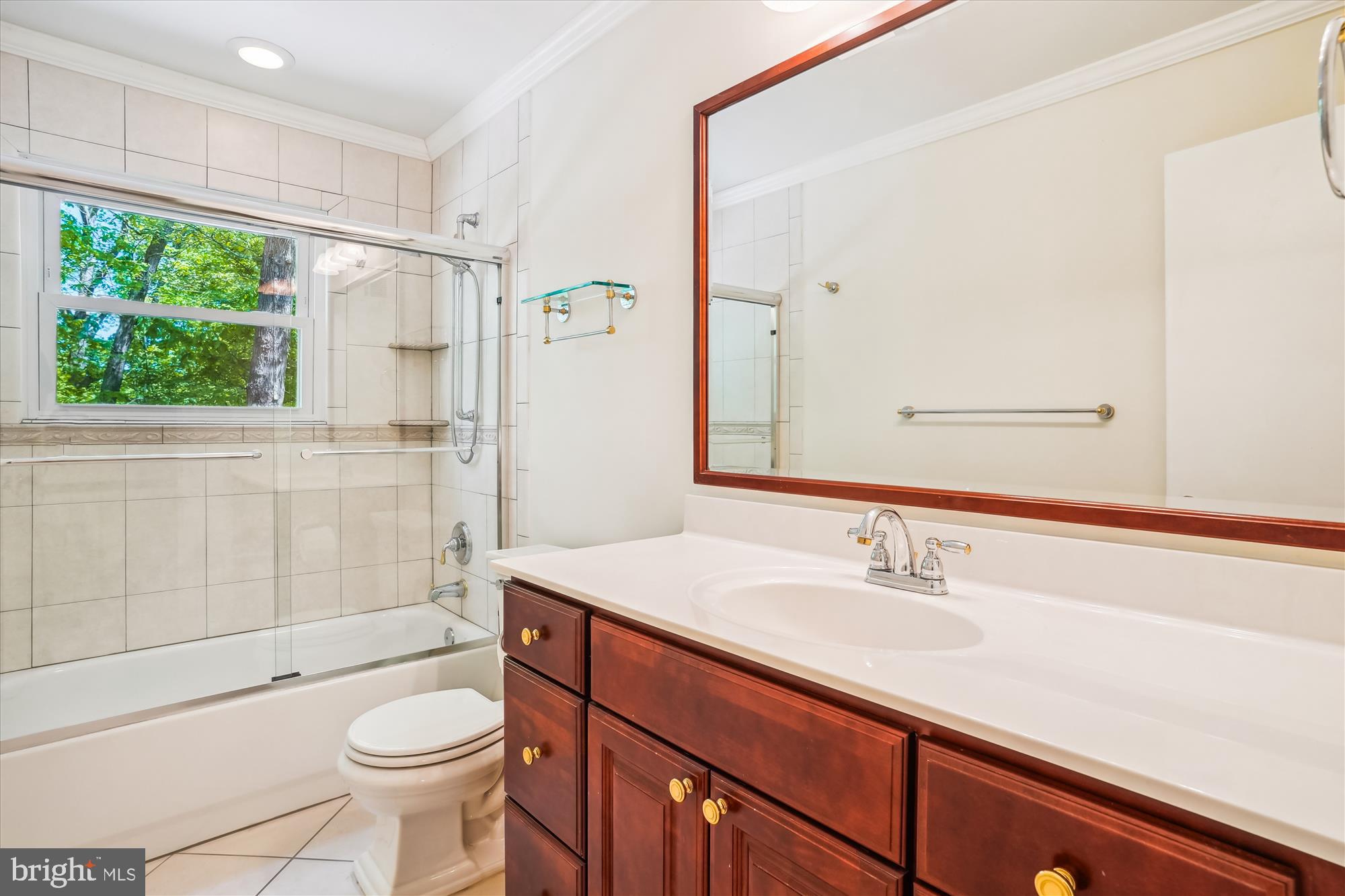 POINT OF WOODS - Residential