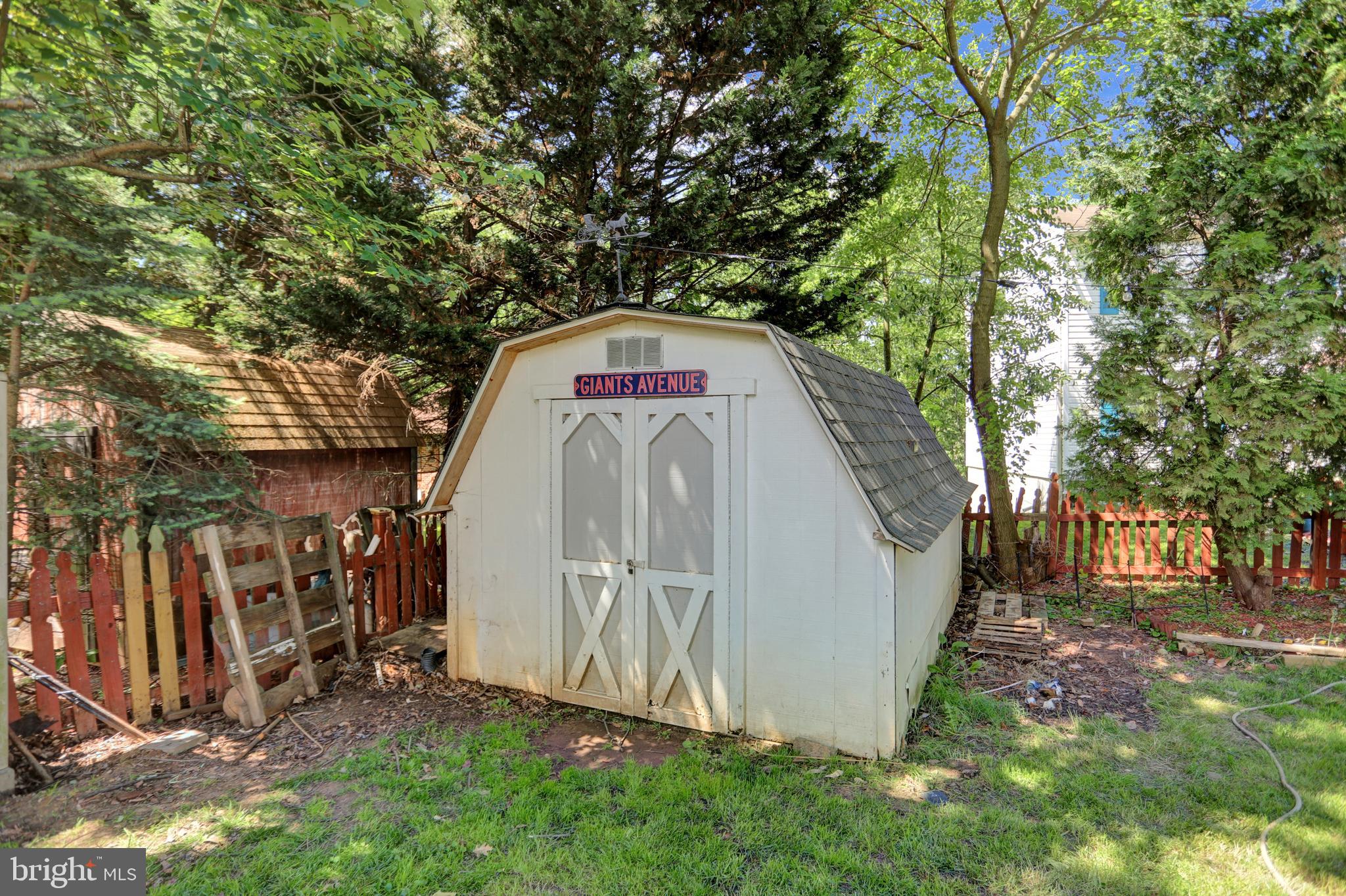 MCCORMICK WOODS - Residential