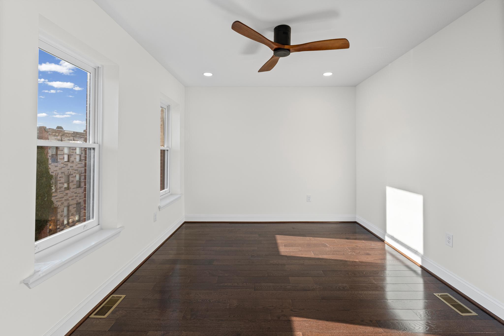 HARLEM PARK - Residential