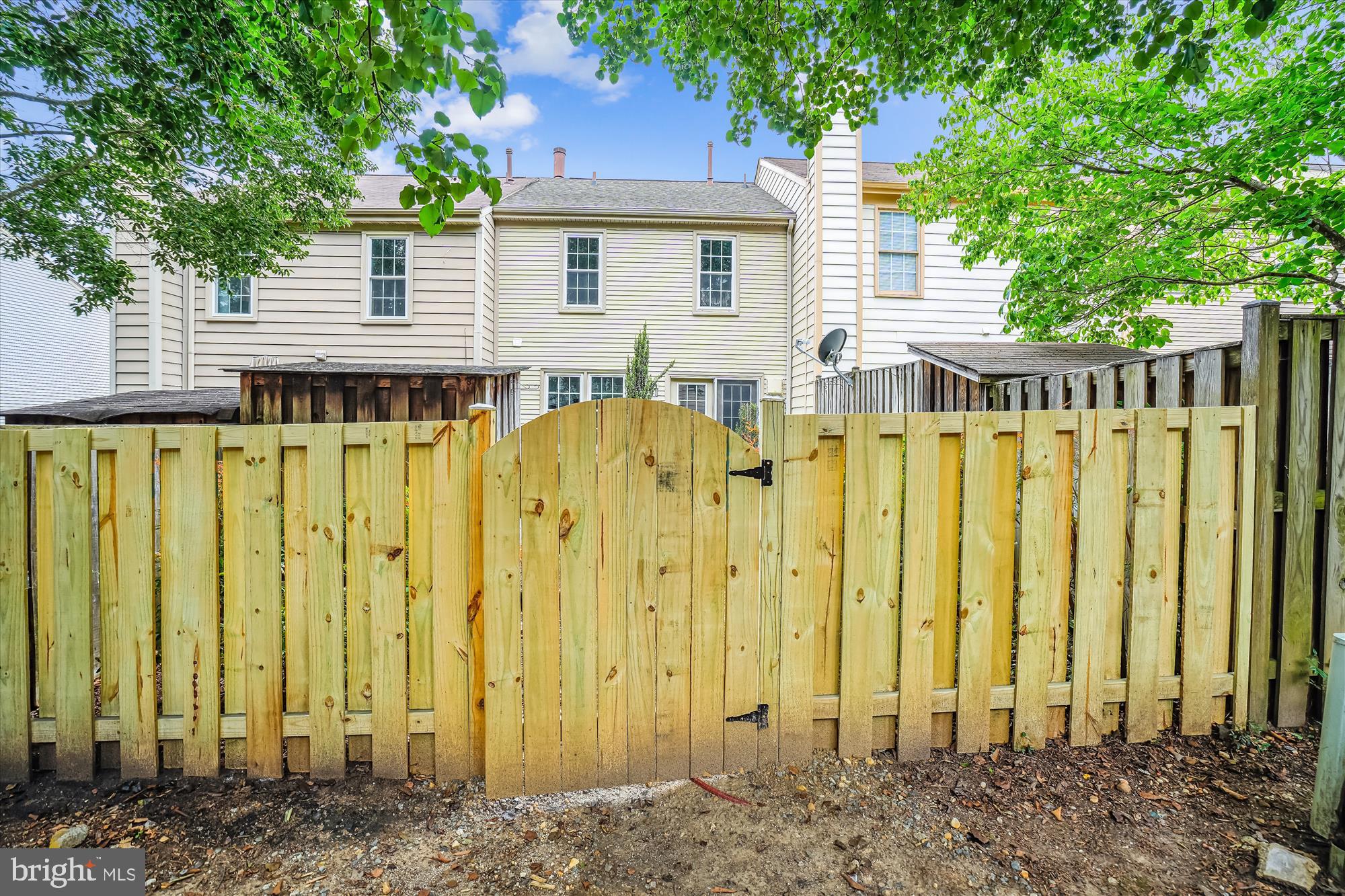 BALLANTRAYE - Residential Lease