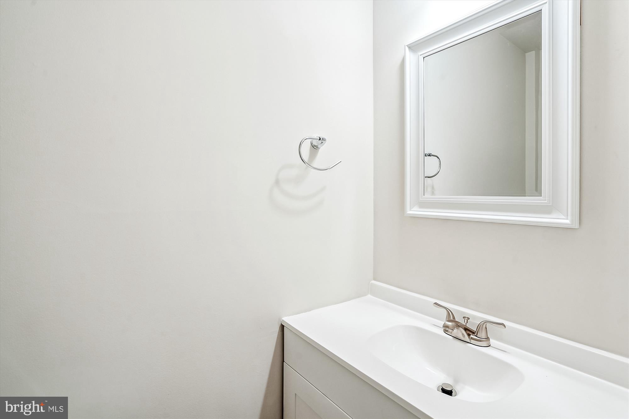 BALLANTRAYE - Residential Lease