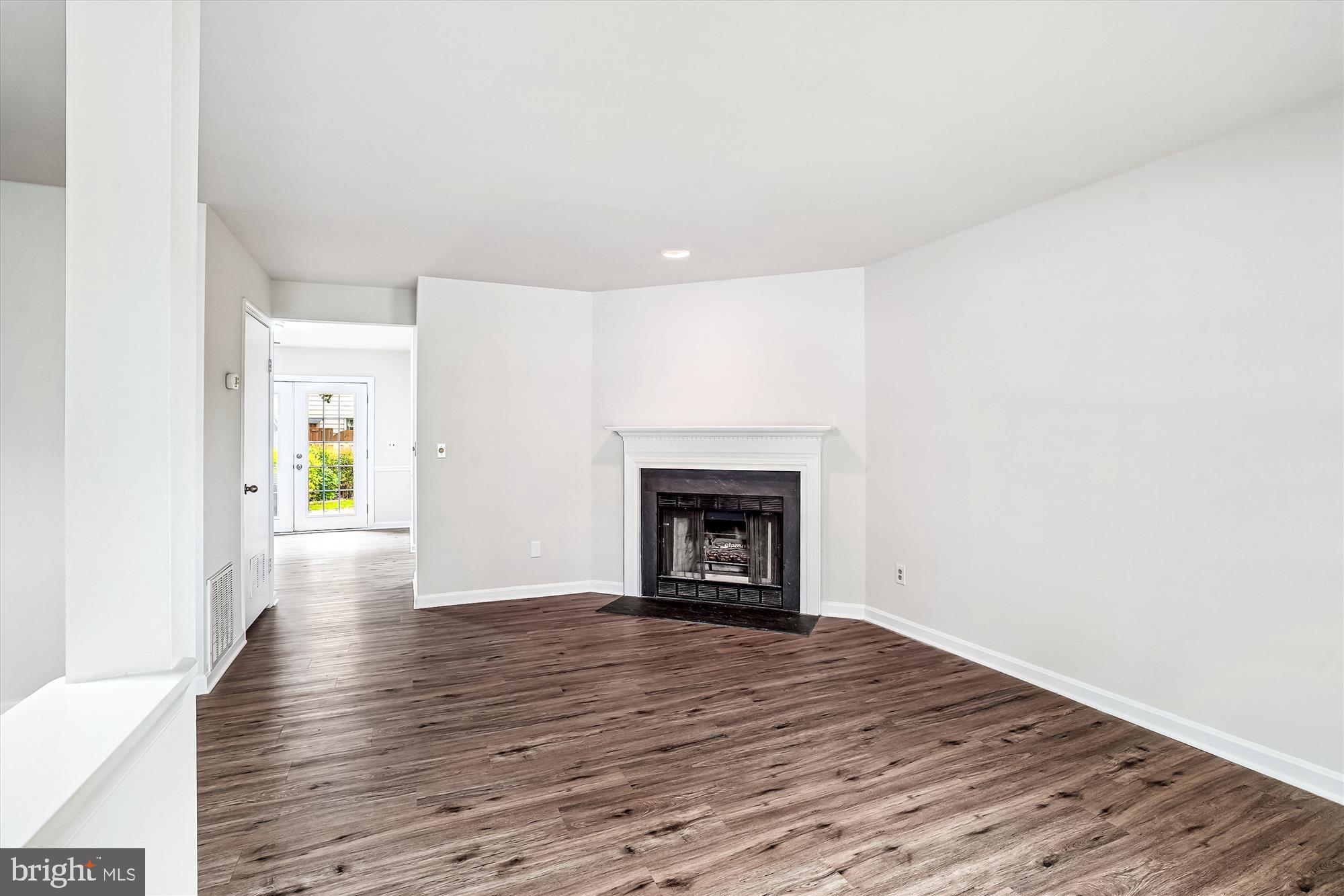 BALLANTRAYE - Residential Lease