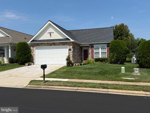 Photo of 3729 Equinox Way, DUMFRIES, VA 22025 (MLS # VAPW2129444)