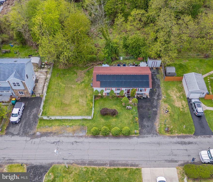 Located in the desirable Andalusia section of Bensalem Township, this single detached bi-level home offers a great opportunity for buyers looking for space, value, and potential on a large .18-acre lot. The property features 4 bedrooms and 2 full bathrooms, along with central air conditioning and forced hot air heat for year-round comfort. A solar panel system is already installed, offering potential energy efficiency benefits.
This home is being sold in as-is condition, and the buyer will be responsible for any remaining personal property contents at settlement, and township inspections. The property will require interior updating and cleanup, presenting an excellent opportunity for investors, contractors, or buyers looking to customize a home to their preferences. Situated on a generously sized lot in a convenient residential location including shopping, Holy Family University, Jefferson Torresdale Hospital, Home Depot and I-95 entrance at Woodhaven Road. This property offers strong upside potential for those ready to roll up their sleeves and bring their vision to life. 🏡✨