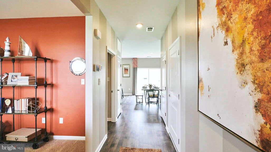 56 BUTTERCUP CIRCLE