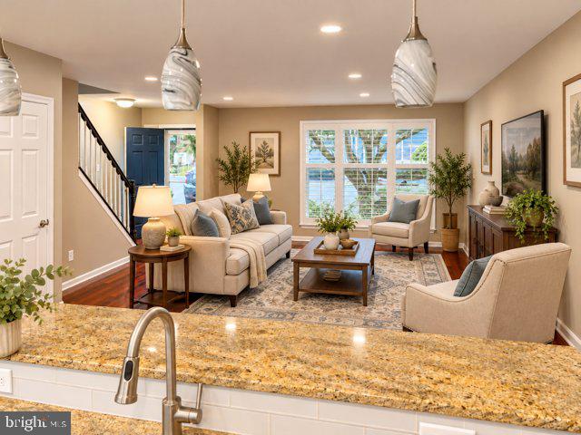 110 WHISTLING SWAN LANE