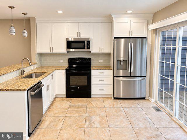 110 WHISTLING SWAN LANE