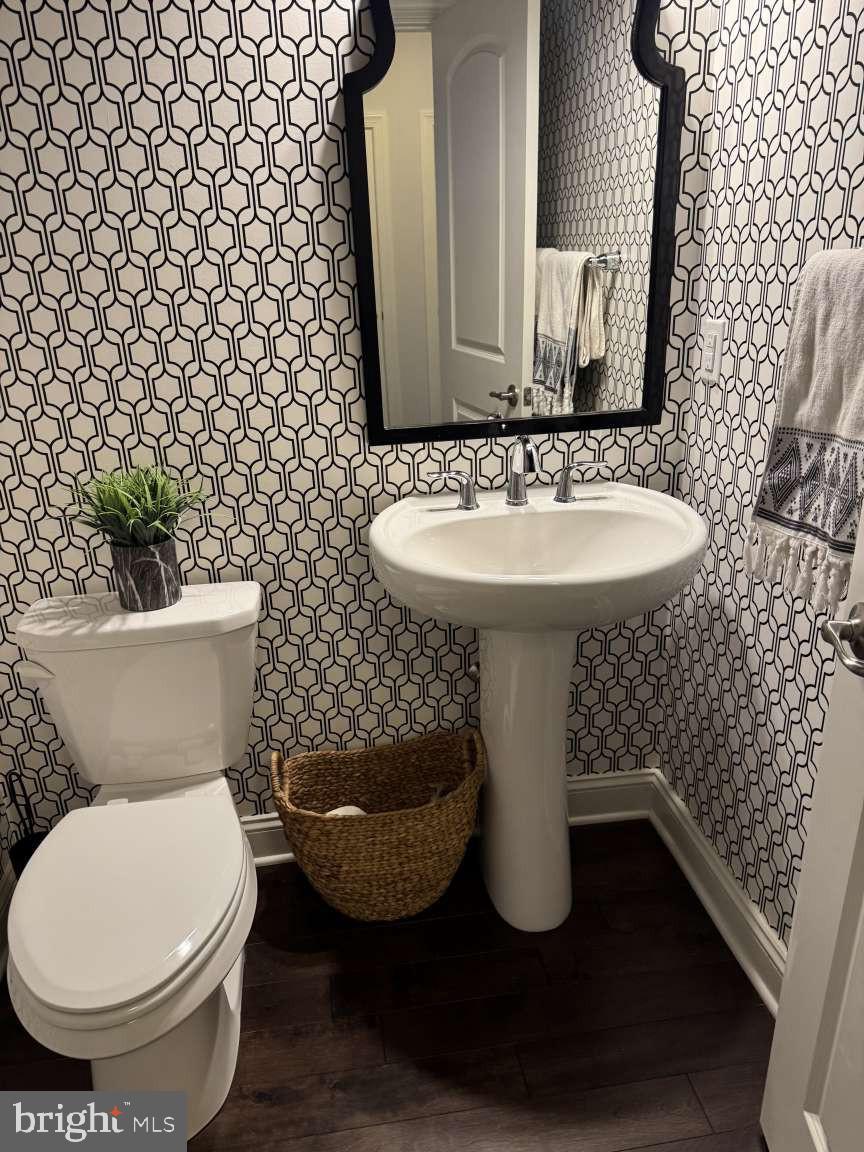 WALDEN SQUARE - Residential