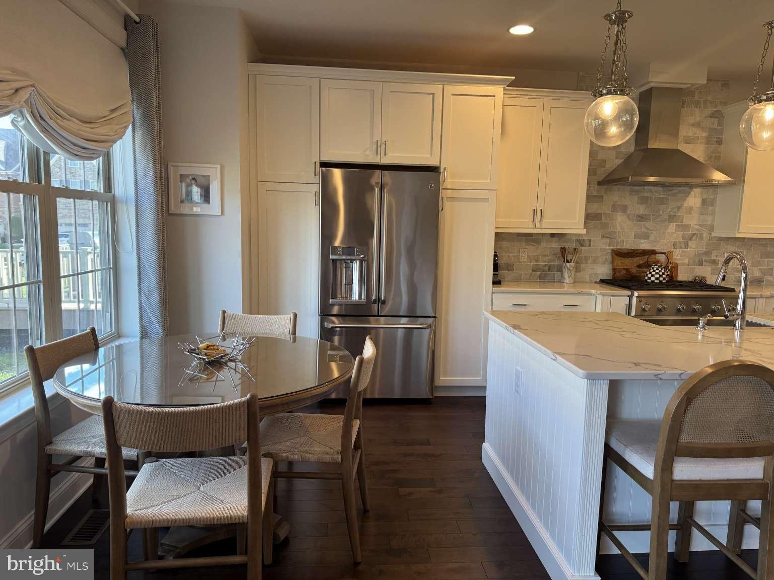 WALDEN SQUARE - Residential